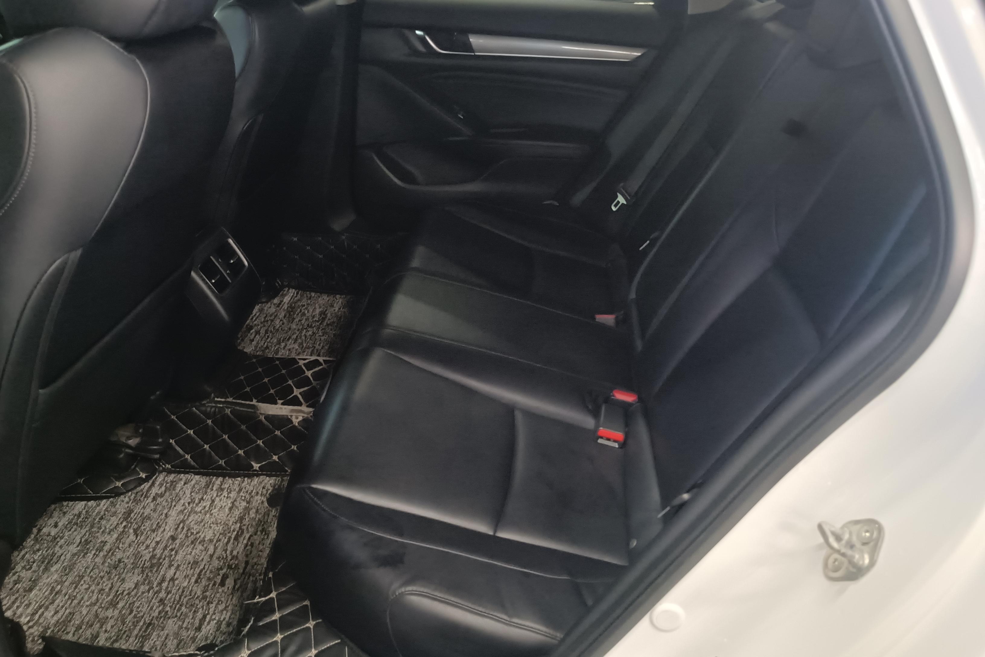 本田雅阁 2018款 1.5T 自动 260TURBO精英版 (国Ⅴ) 
