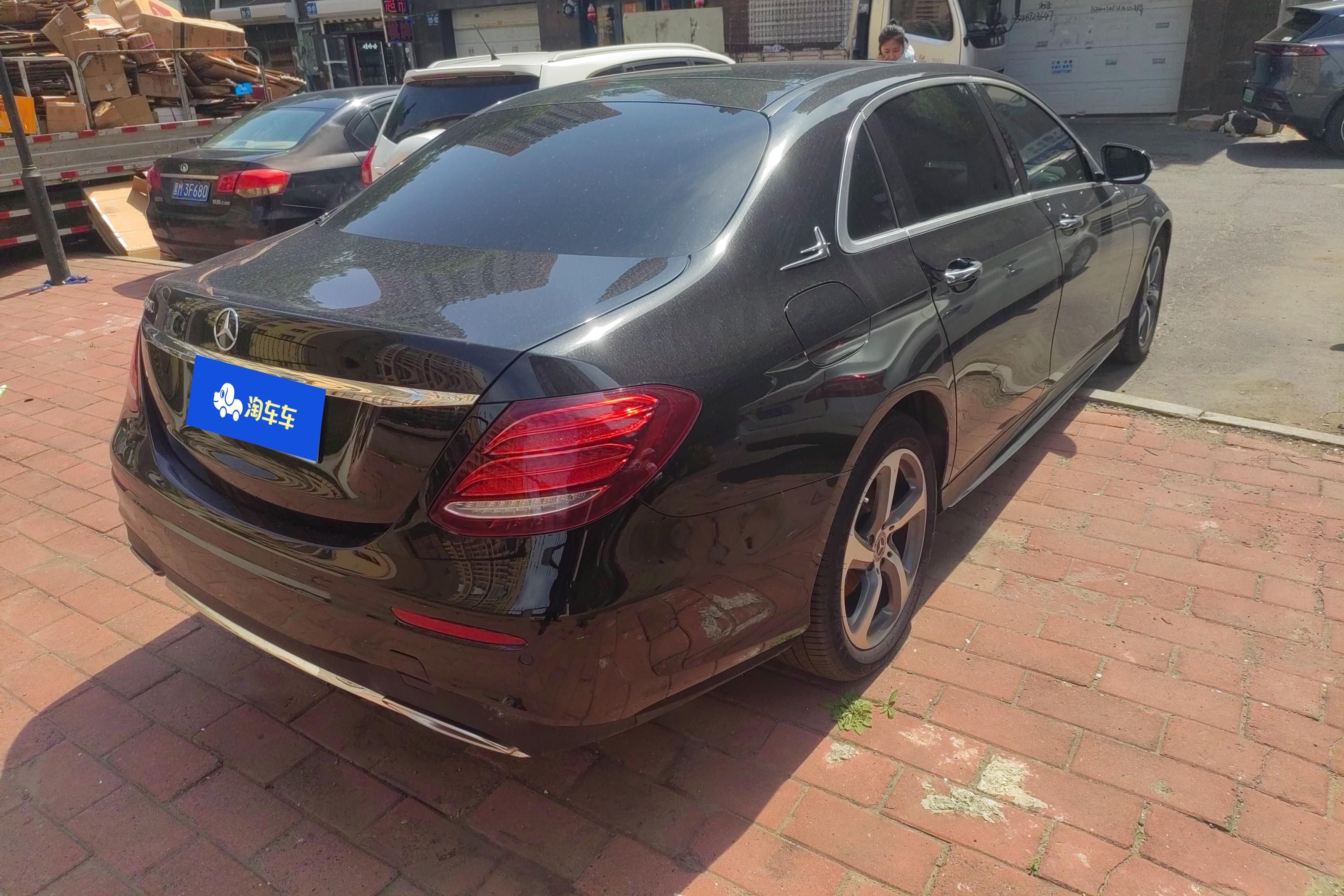 奔驰E级 E300L 2019款 2.0T 自动 汽油 运动时尚型 (国Ⅴ) 
