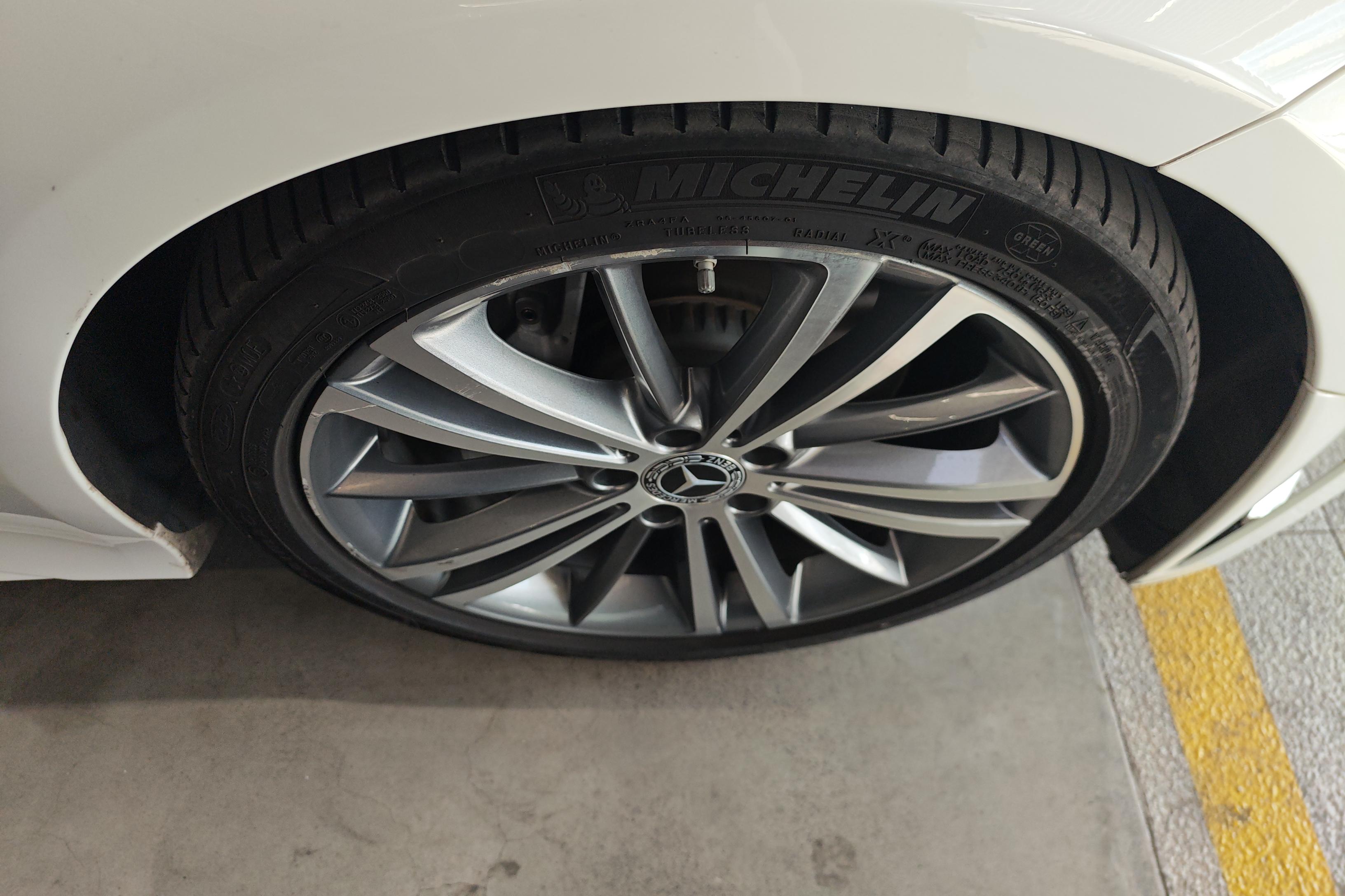 奔驰CLS级 CLS300 [进口] 2022款 2.0T 自动 动感型 