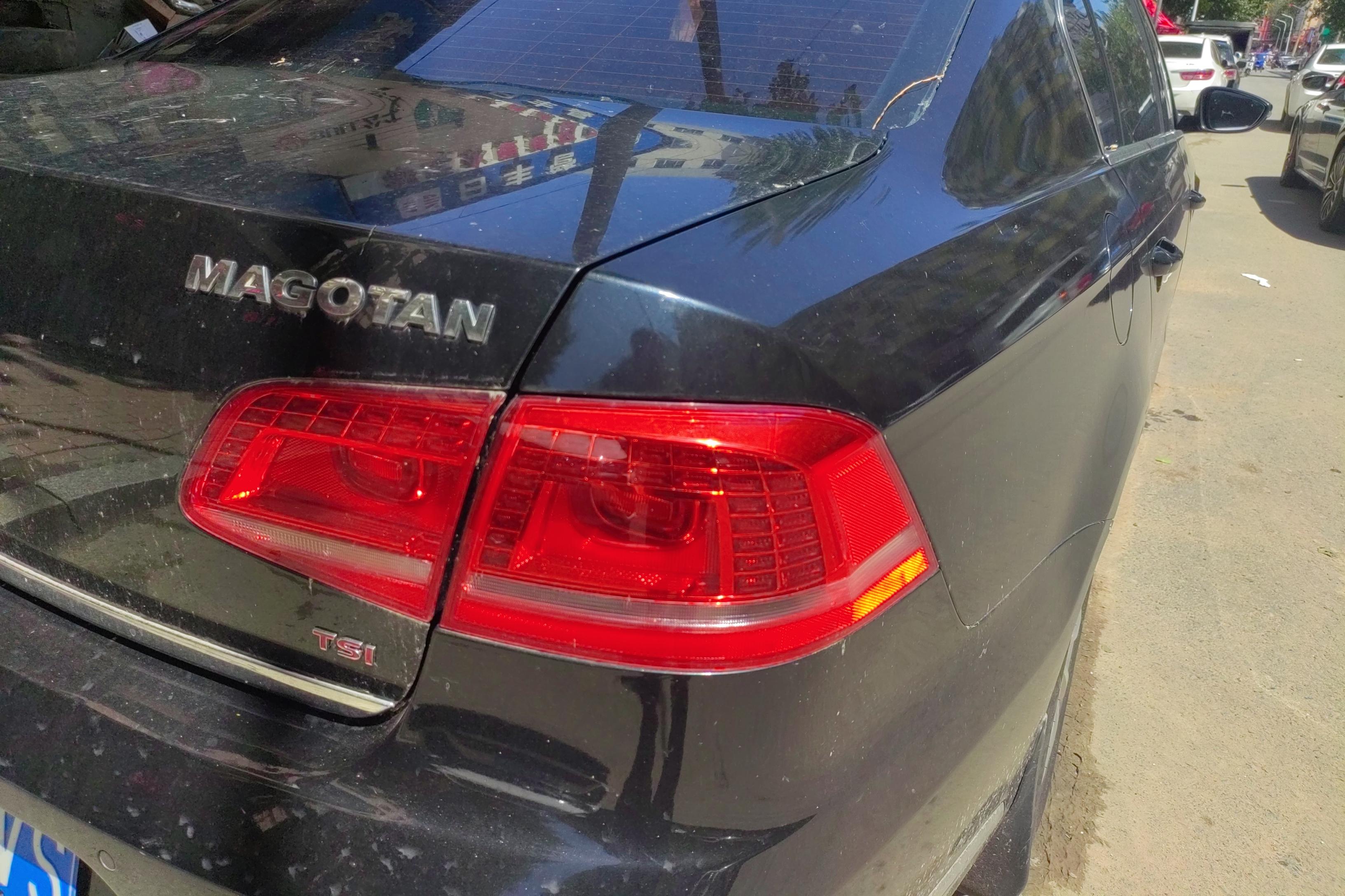 大众迈腾 2015款 2.0T 自动 汽油 豪华型 (国Ⅴ) 