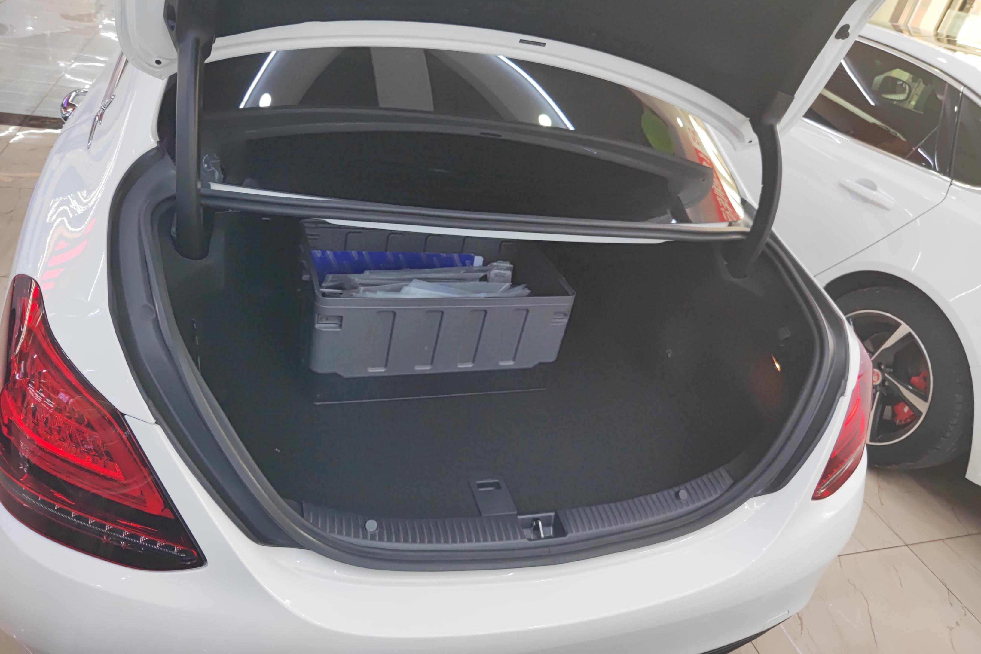 奔驰C级 C260L 2020款 1.5T 自动 改款 (国Ⅵ) 