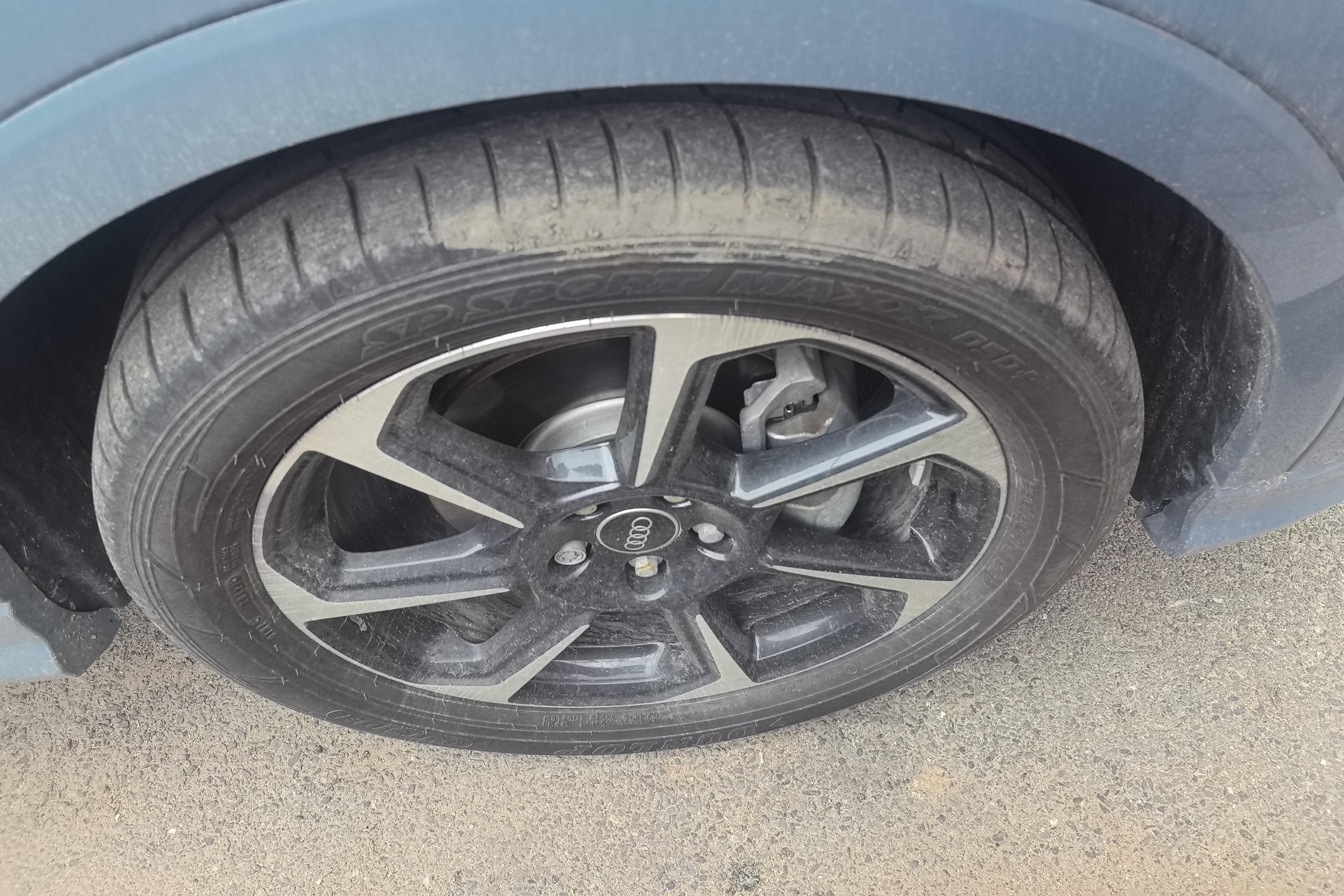 奥迪Q3 40TFSI 2022款 2.0T 自动 前驱 RS套件燃速型 (国Ⅵ) 