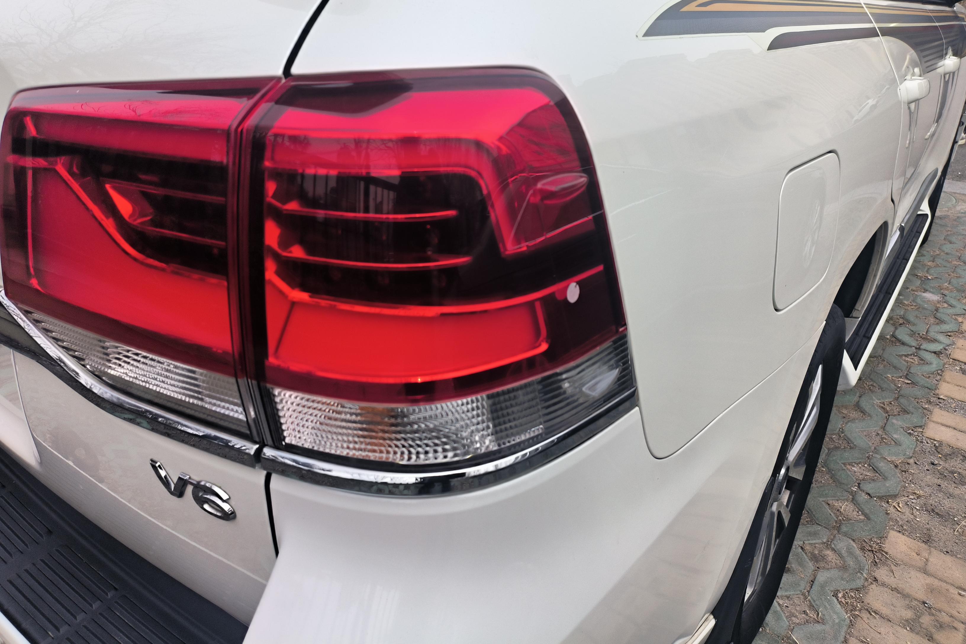 丰田陆地巡洋舰 [进口] 2015款 4.0L 自动 四驱 限量版中东版平行进口 