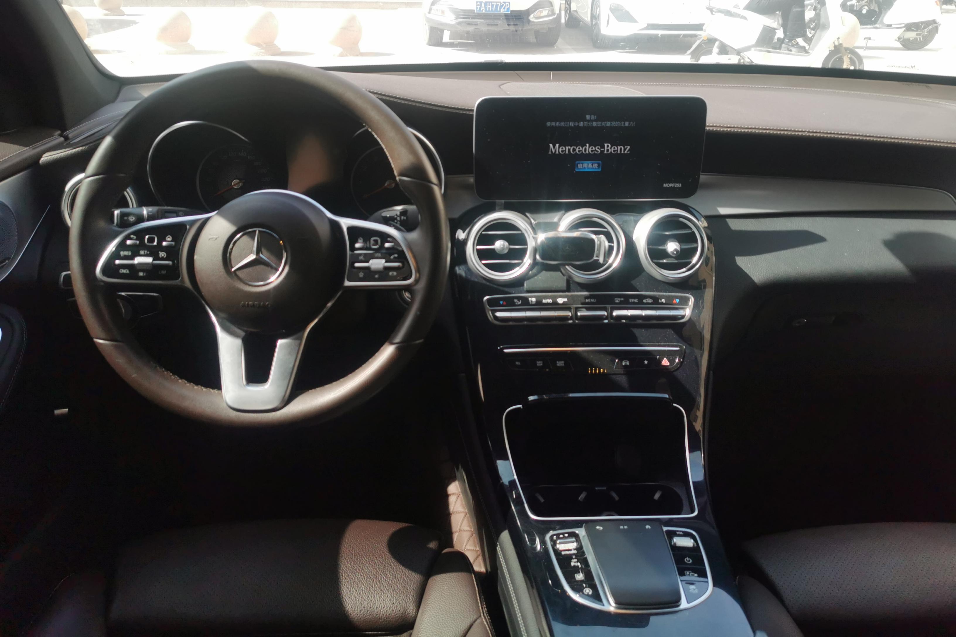奔驰GLC GLC260L 2020款 2.0T 自动 4MATIC动感型 (国Ⅵ) 