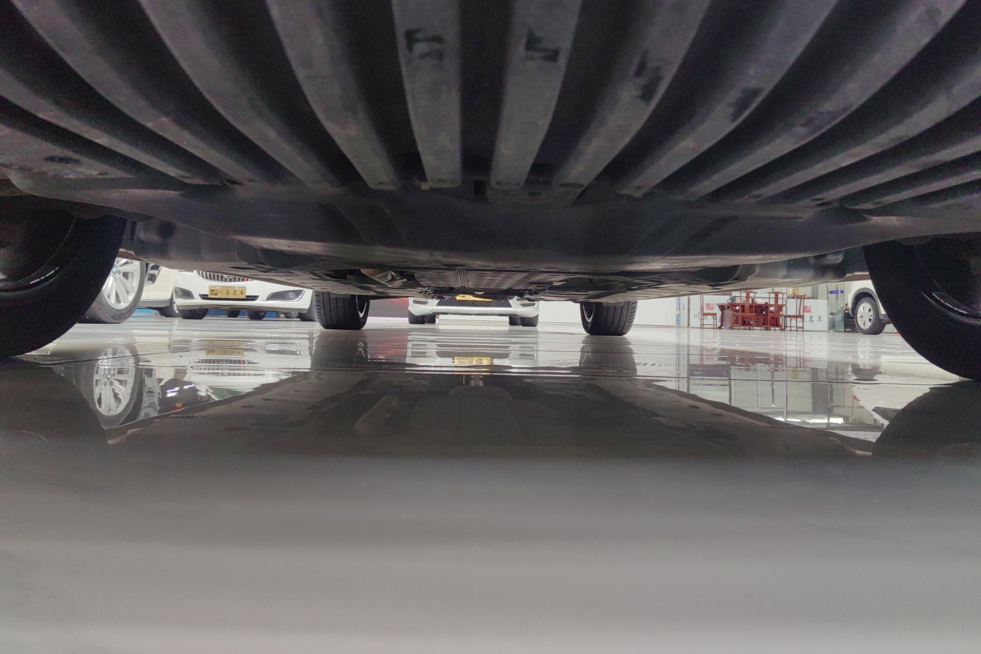 奔驰E级 E300L 2018款 2.0T 自动 汽油 运动时尚型改款 (国Ⅴ) 