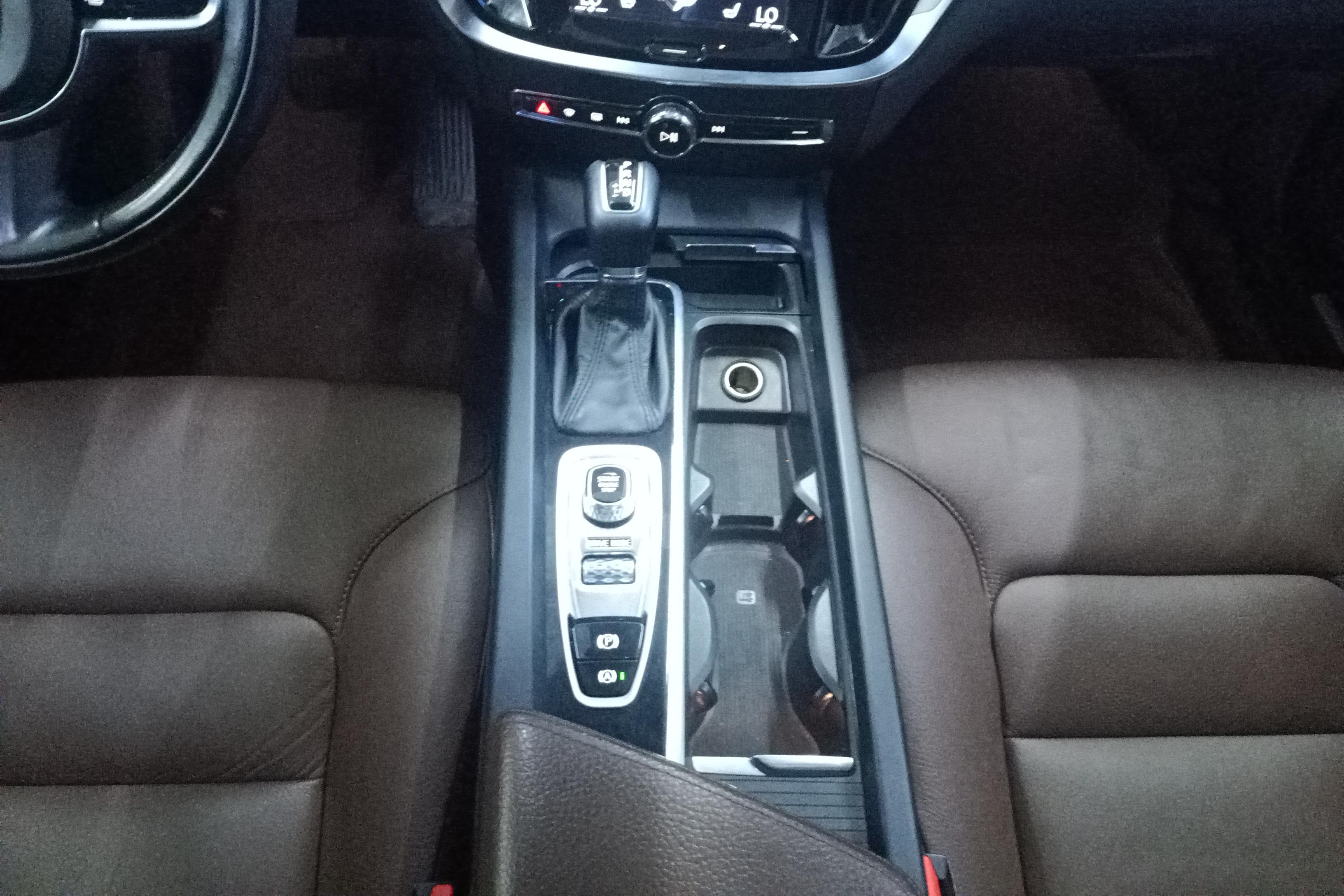 沃尔沃S60 T4 2021款 2.0T 自动 智逸豪华版 (国Ⅵ) 