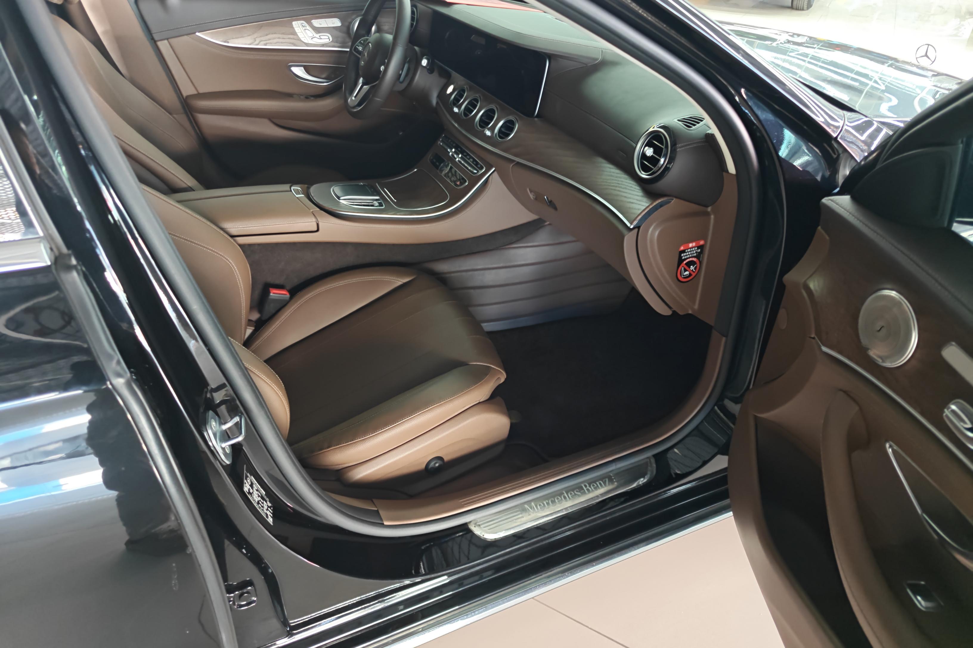 奔驰E级 E300L 2019款 2.0T 自动 汽油 运动时尚型 (国Ⅴ) 