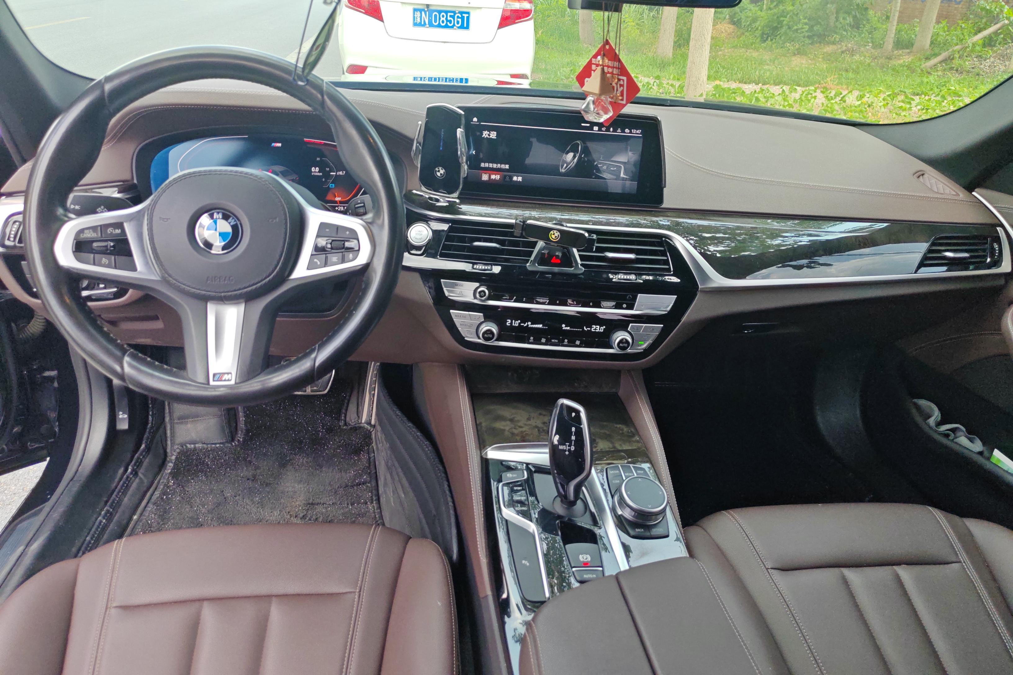 宝马5系 525Li 2020款 2.0T 自动 汽油 M运动套装 (国Ⅵ) 