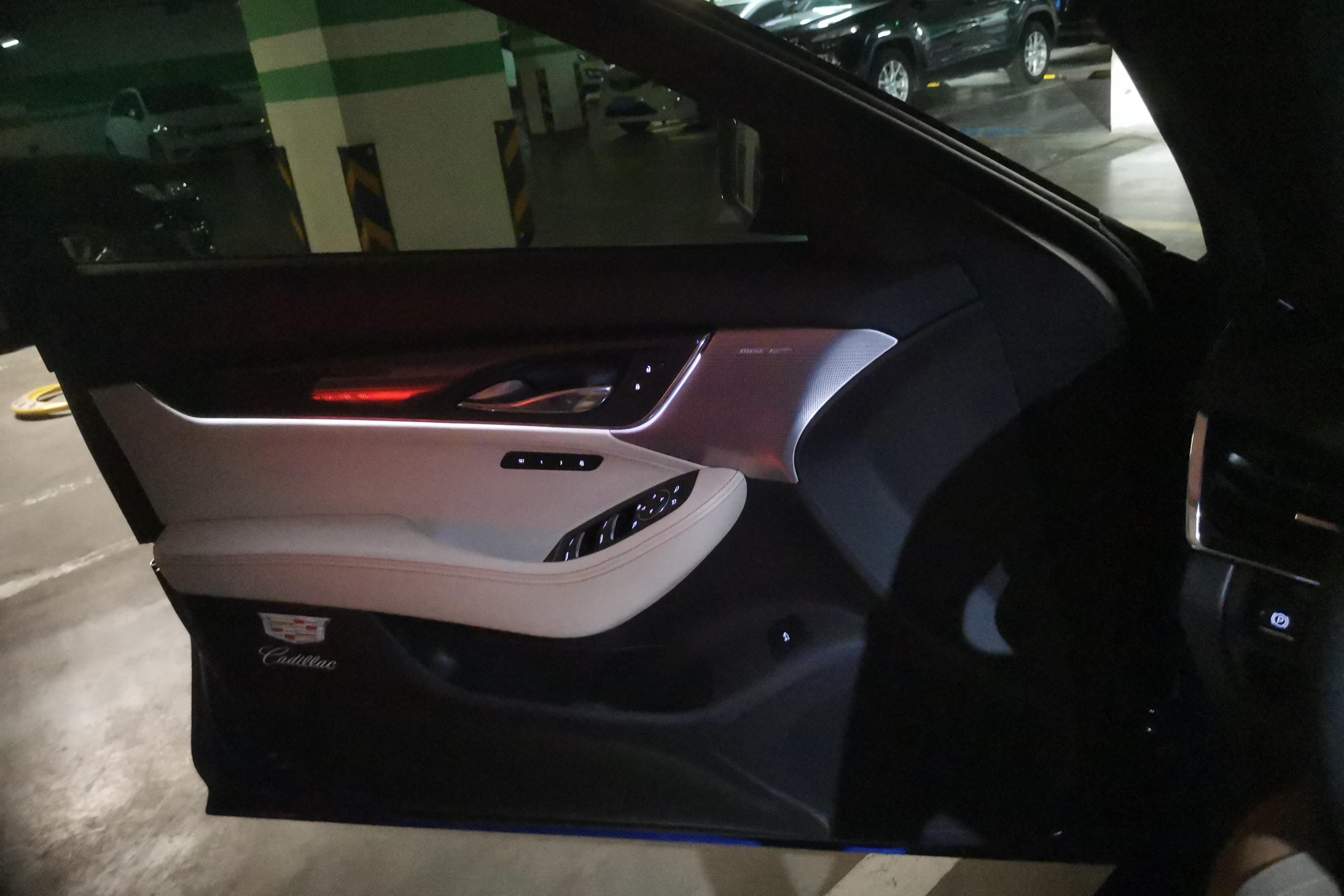 凯迪拉克CT5 2022款 2.0T 自动 28T铂金型 (国Ⅵ) 