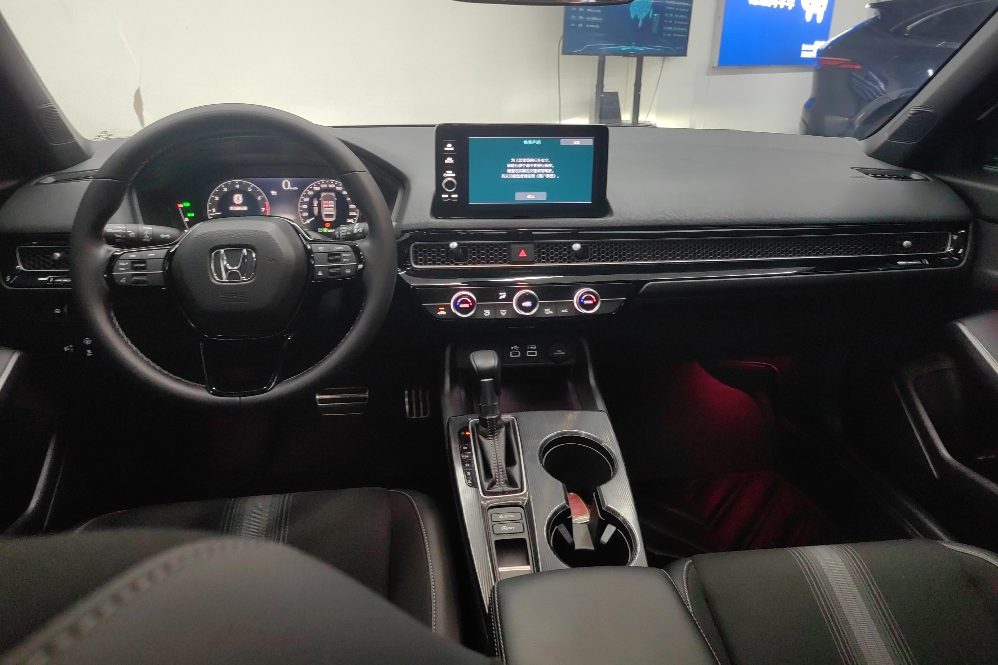 本田思域 2022款 1.5T 自动 燃动版240TURBO (国Ⅵ) 