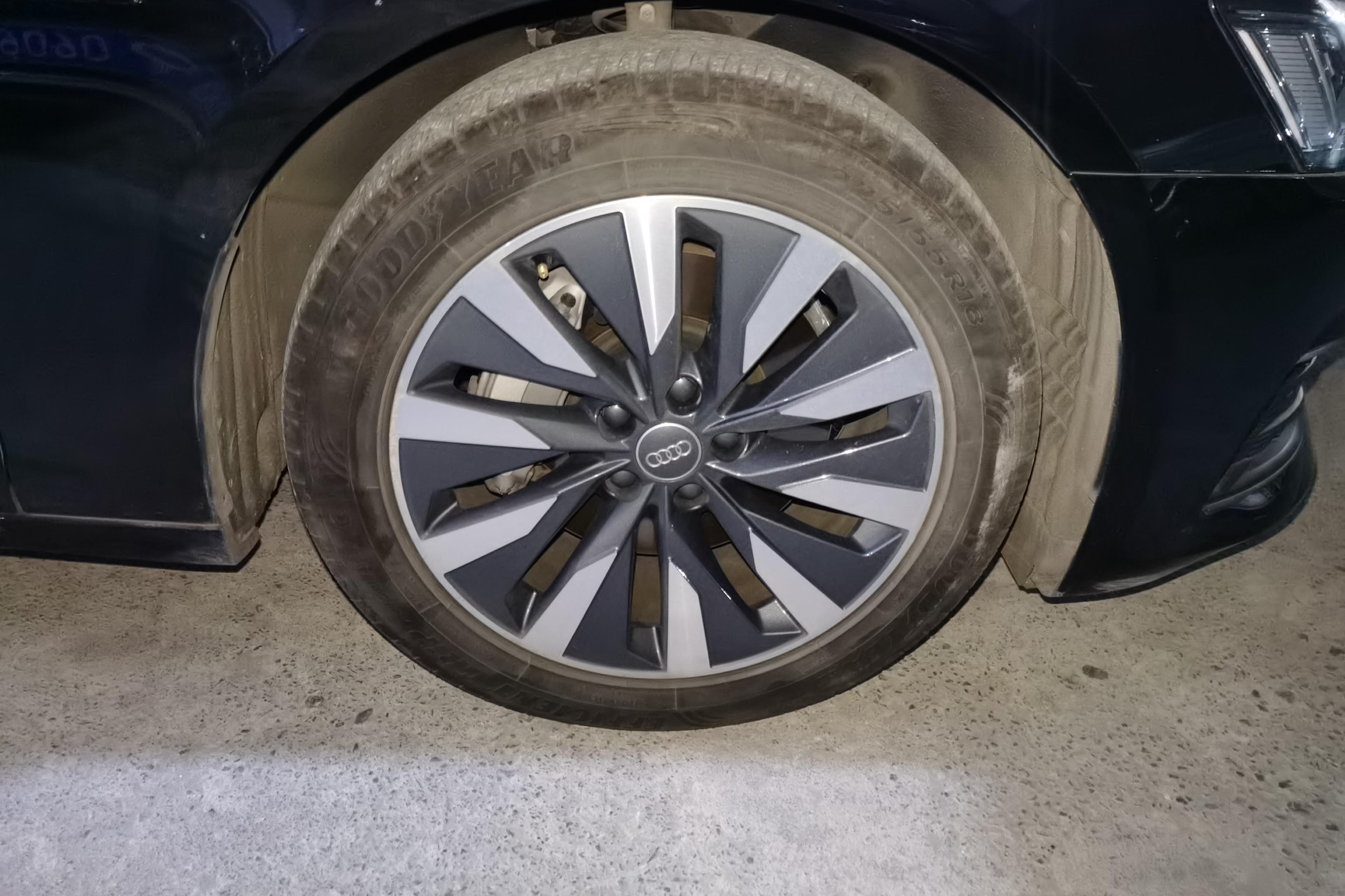 奥迪A6L 45TFSI 2020款 2.0T 自动 臻选致雅型 (国Ⅵ) 