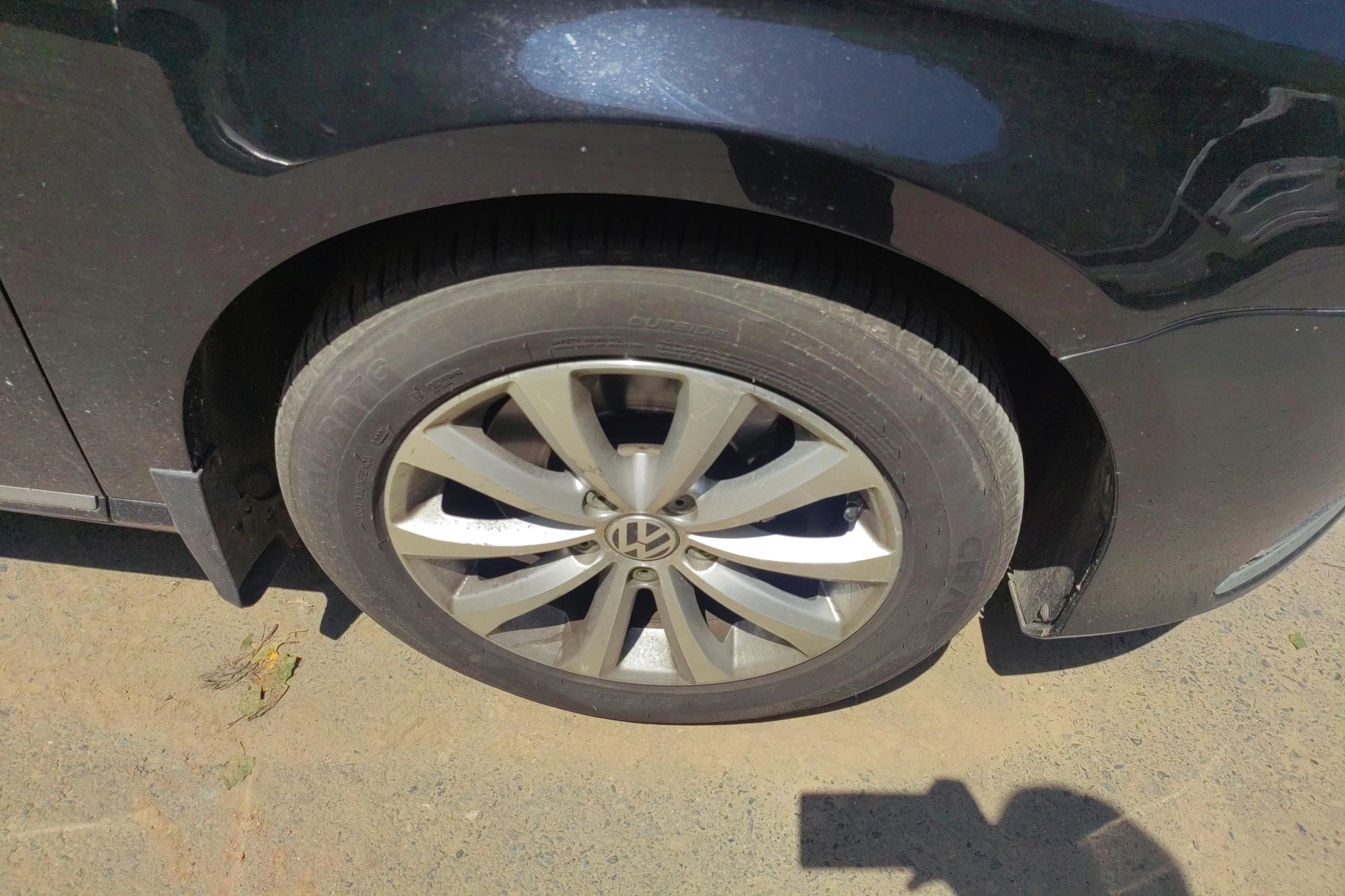 大众迈腾 2015款 2.0T 自动 汽油 豪华型 (国Ⅴ) 