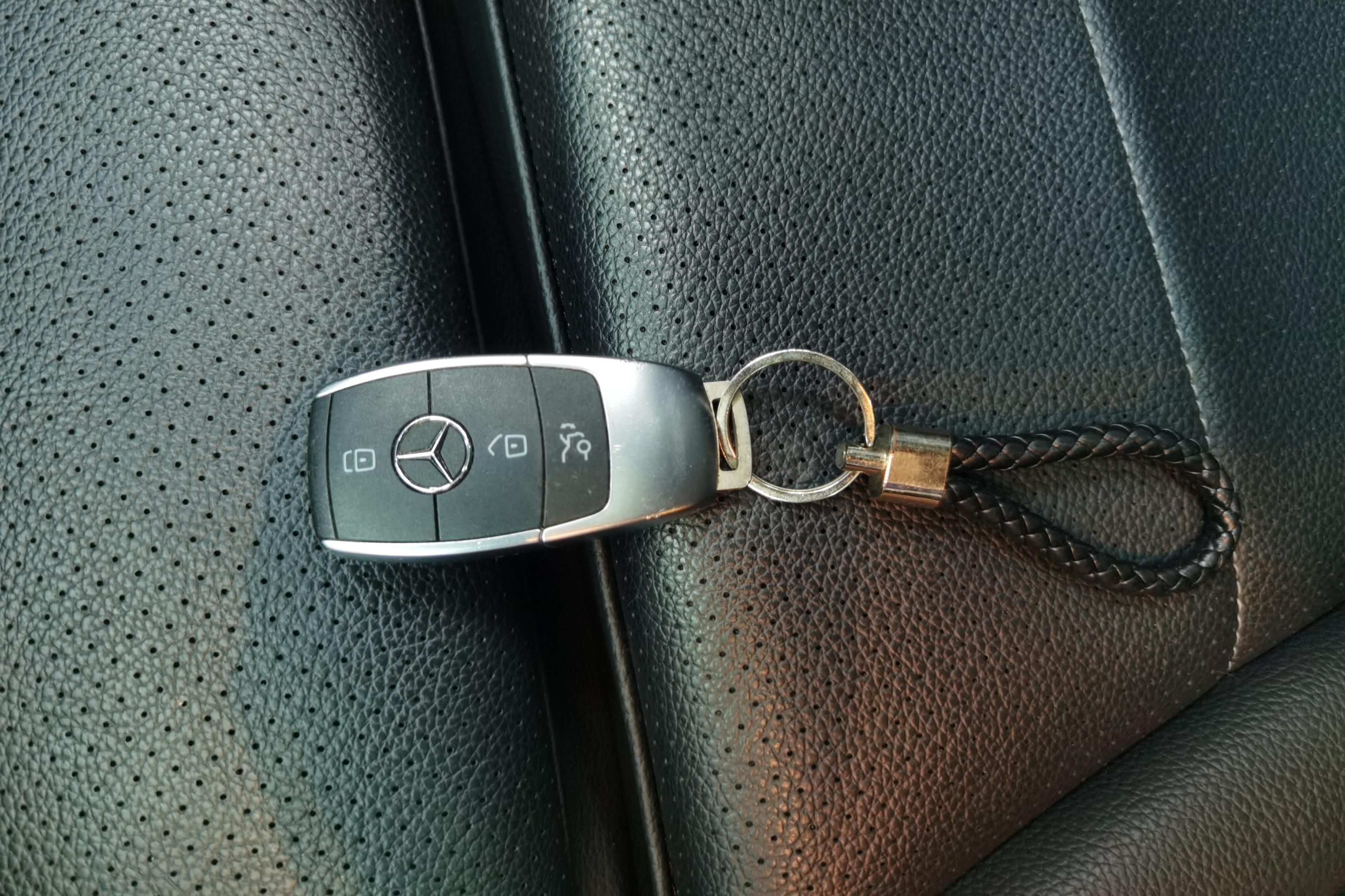 奔驰C级 C200L 2020款 1.5T 自动 时尚型运动版 (国Ⅵ) 