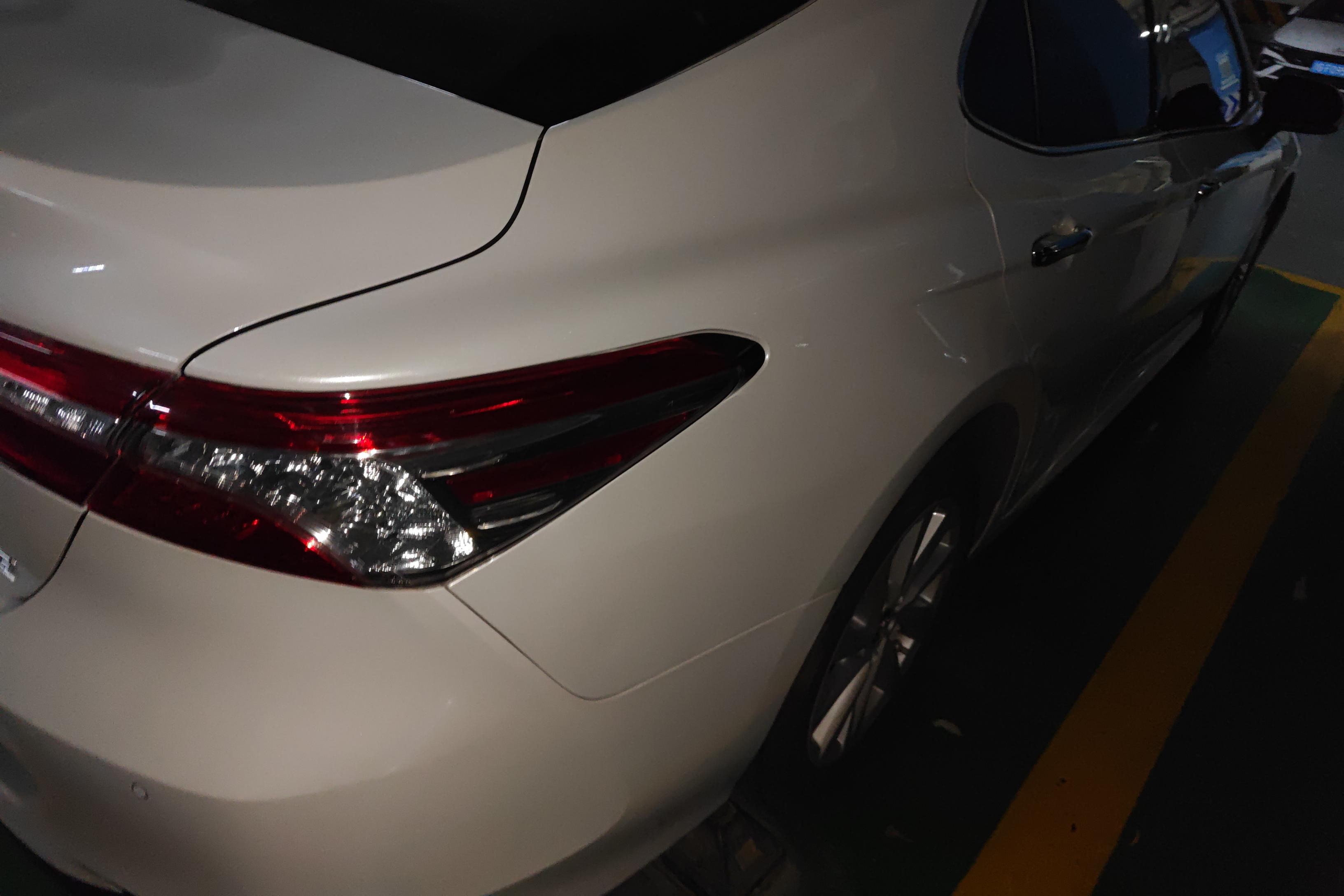 丰田凯美瑞 2021款 2.0L 自动 豪华版 (国Ⅵ) 