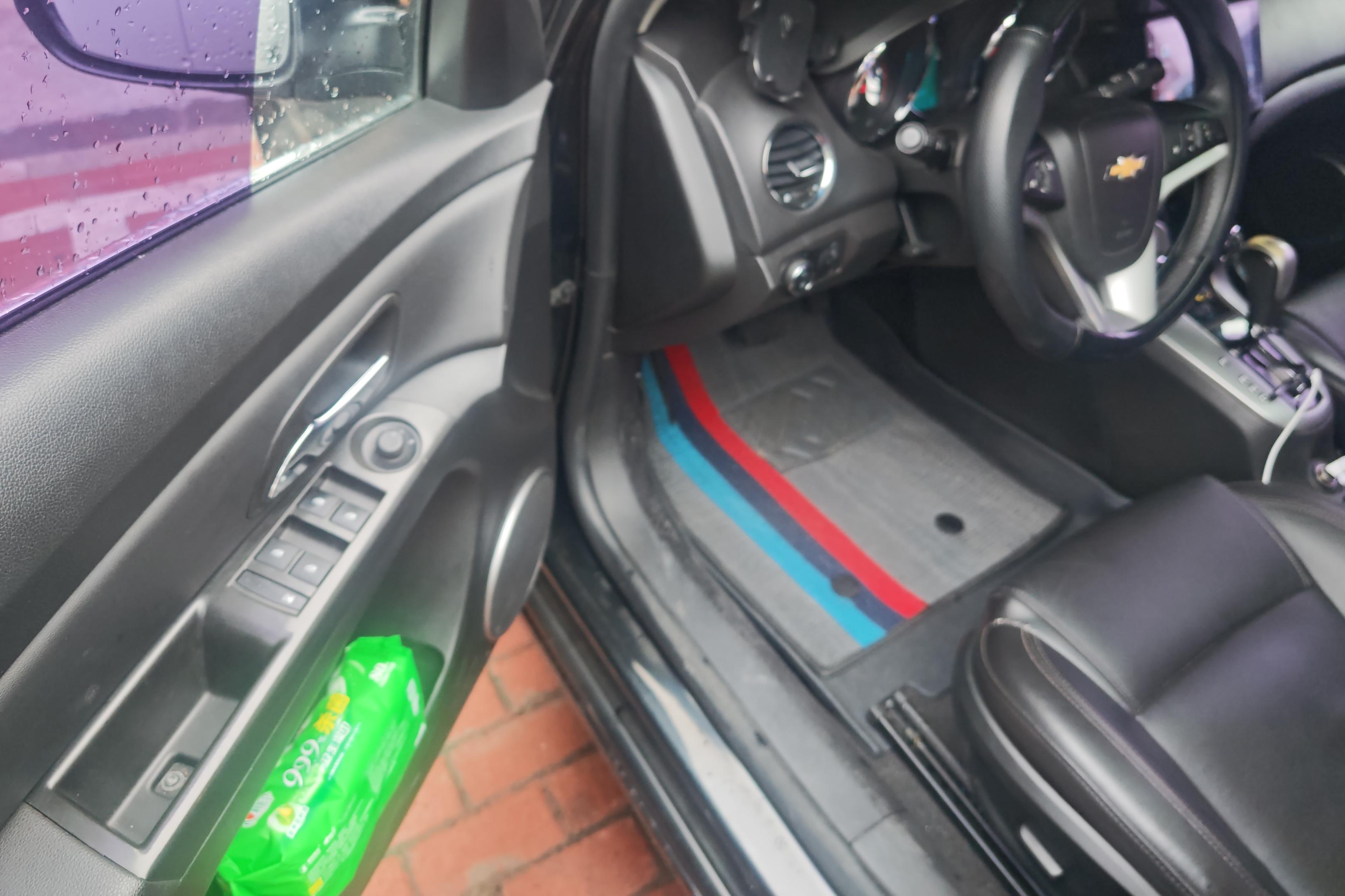 雪佛兰科鲁兹 2013款 1.8L 自动 SE-Onstar (国Ⅳ) 