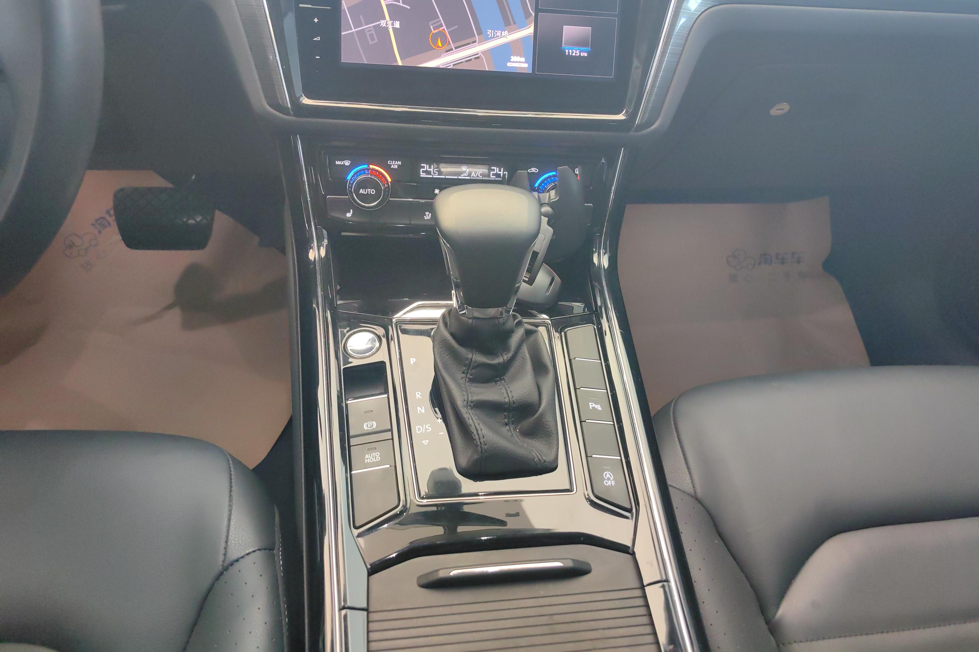 大众辉昂 2019款 2.0T 自动 380TSI商务版 (国Ⅵ) 