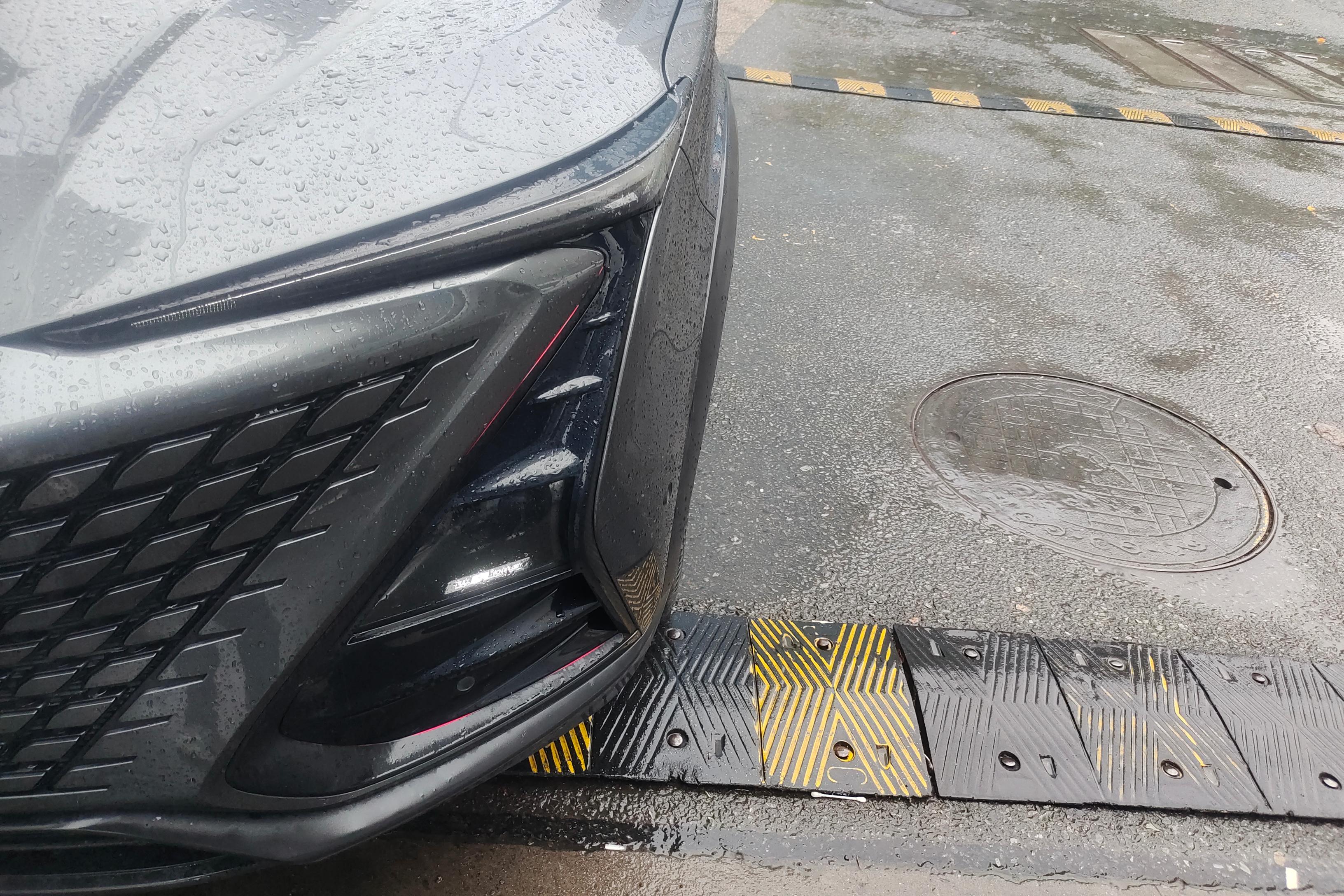 长安UNI-T 2020款 1.5T 自动 旗舰型 (国Ⅵ) 