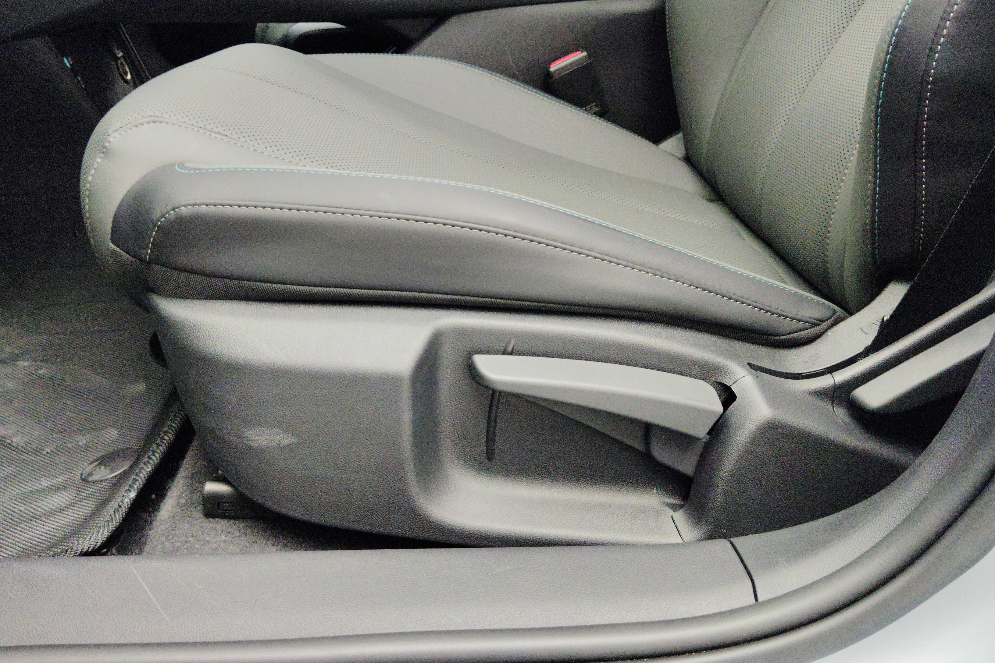 比亚迪秦L DM-i智驾版 2025款 1.5L 自动 80KM领先型 (国Ⅵ) 