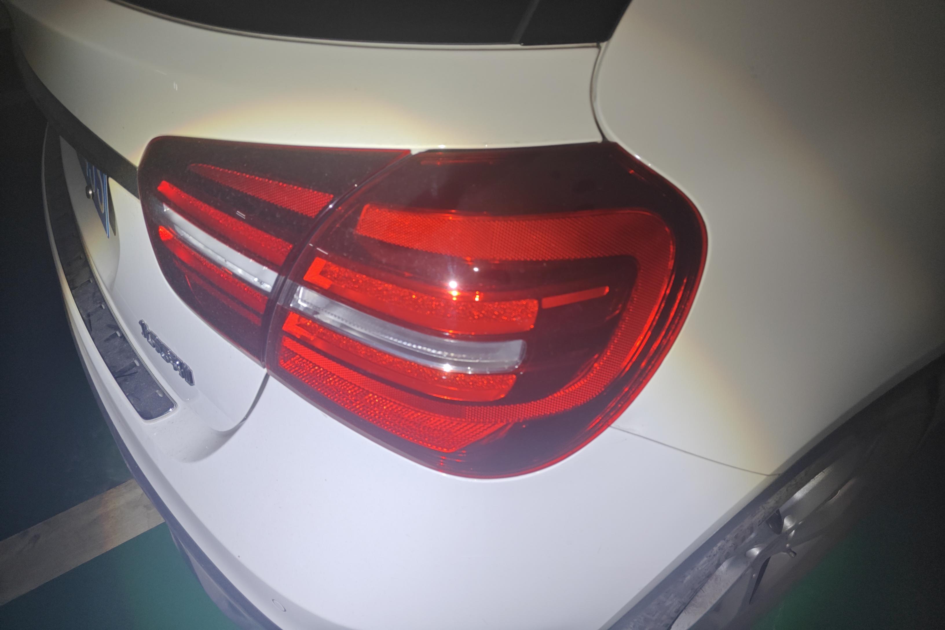 奔驰GLA 200 2018款 1.6T 自动 动感型 (国Ⅴ) 