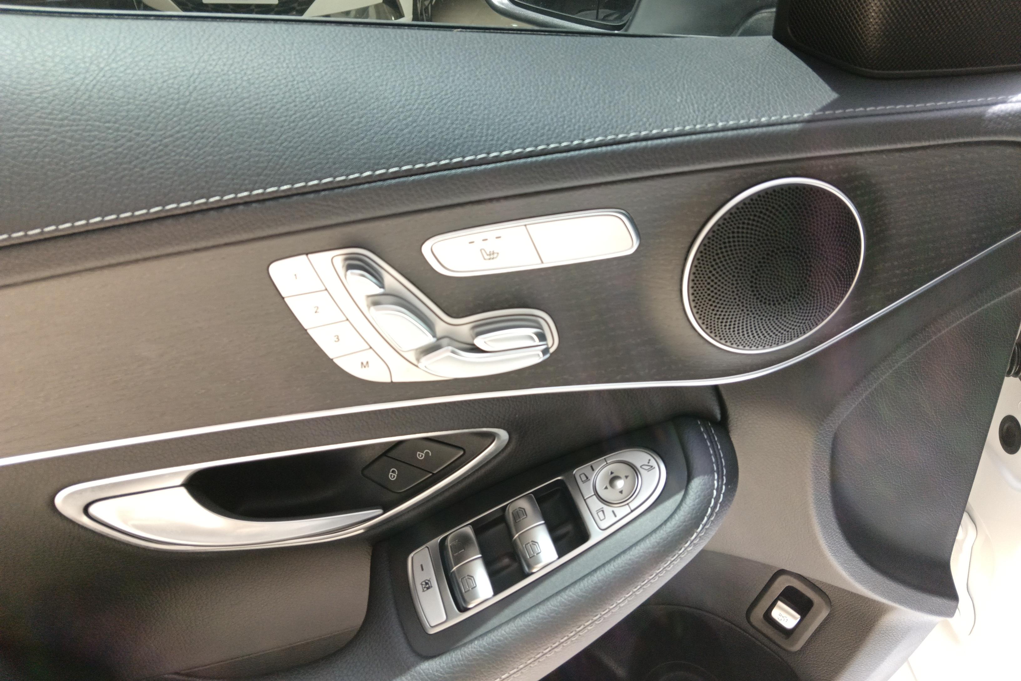 奔驰C级 C260L 2021款 1.5T 自动 运动版 (国Ⅵ) 