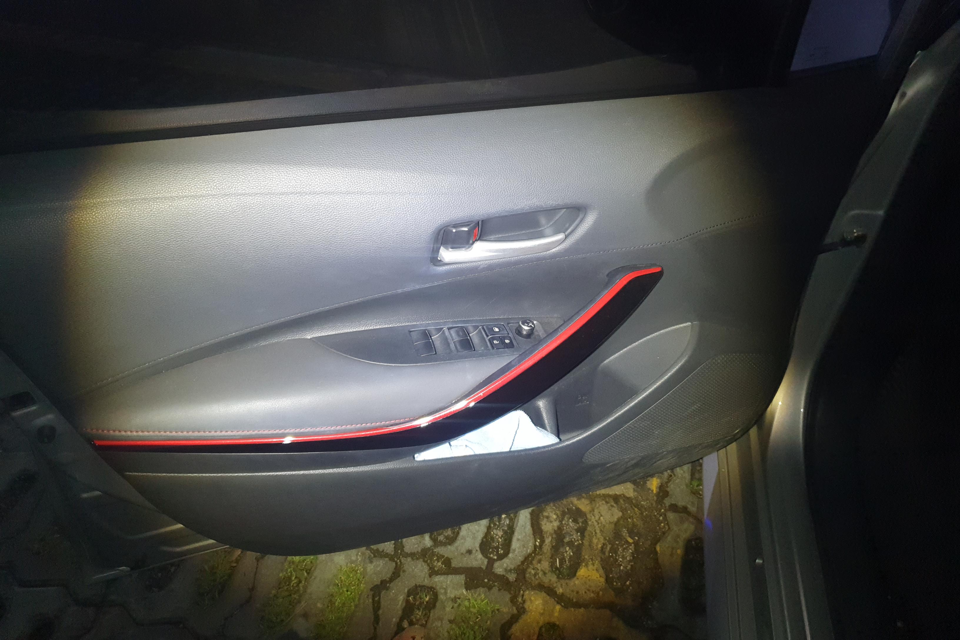 丰田雷凌 2022款 1.2T 自动 185T运动版 (国Ⅵ) 