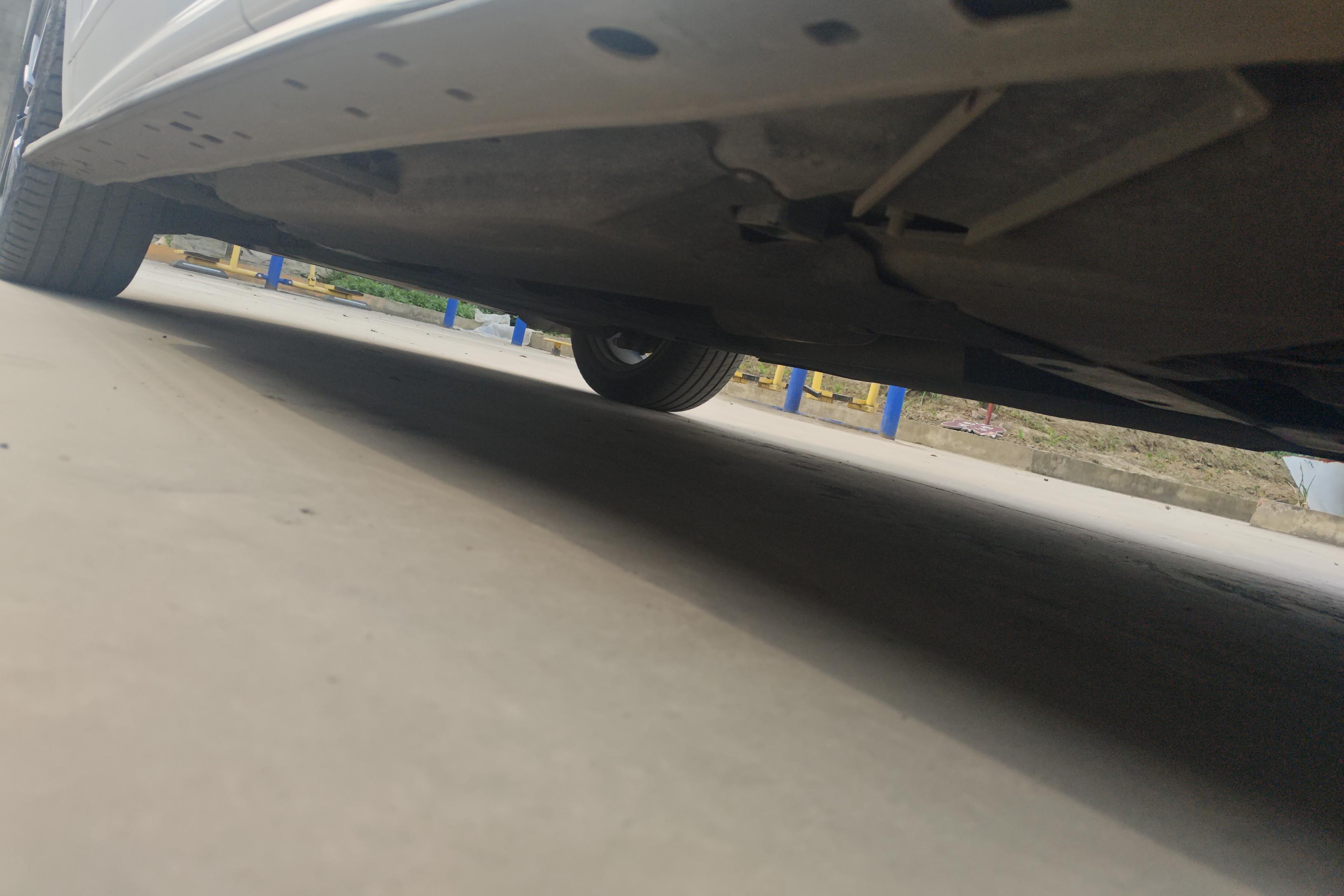 奥迪Q5L 40TFSI 2020款 2.0T 自动 荣享时尚型 (国Ⅵ) 