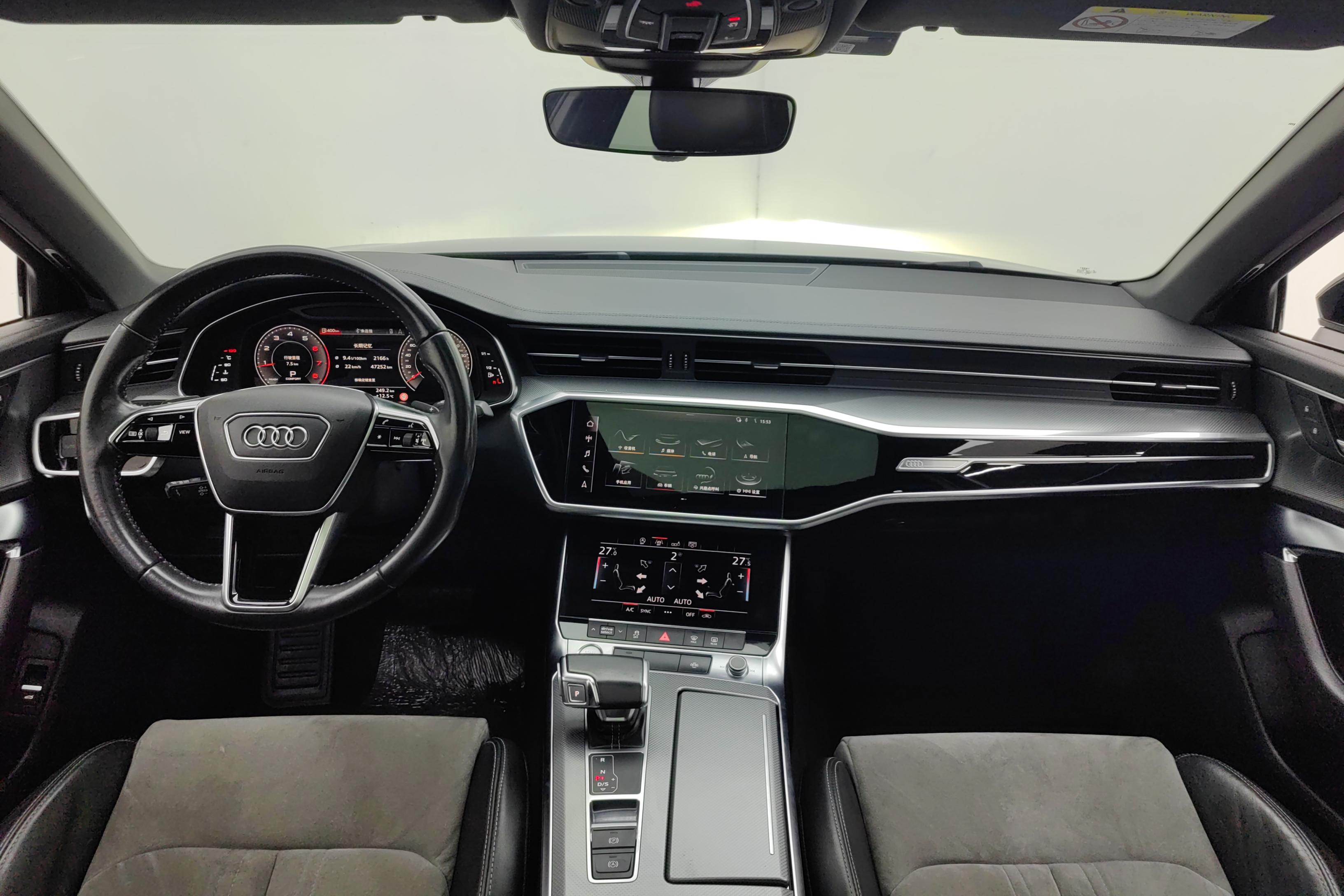 奥迪A6L 40TFSI 2019款 2.0T 自动 豪华动感型 (国Ⅵ) 