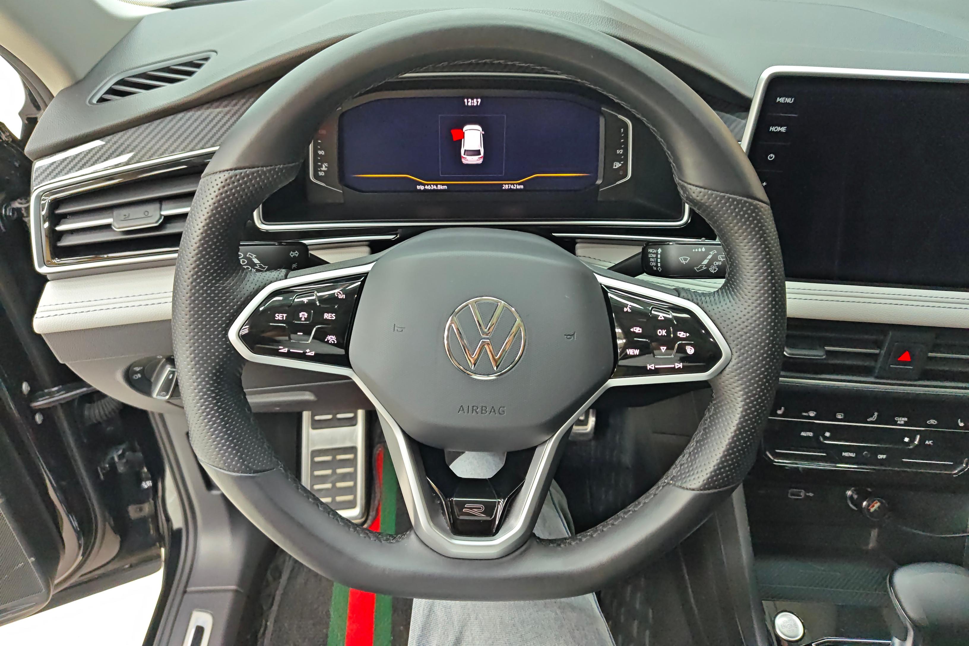 大众途观L R-Line 2023款 2.0T 自动 330TSI越享版 (国Ⅵ) 