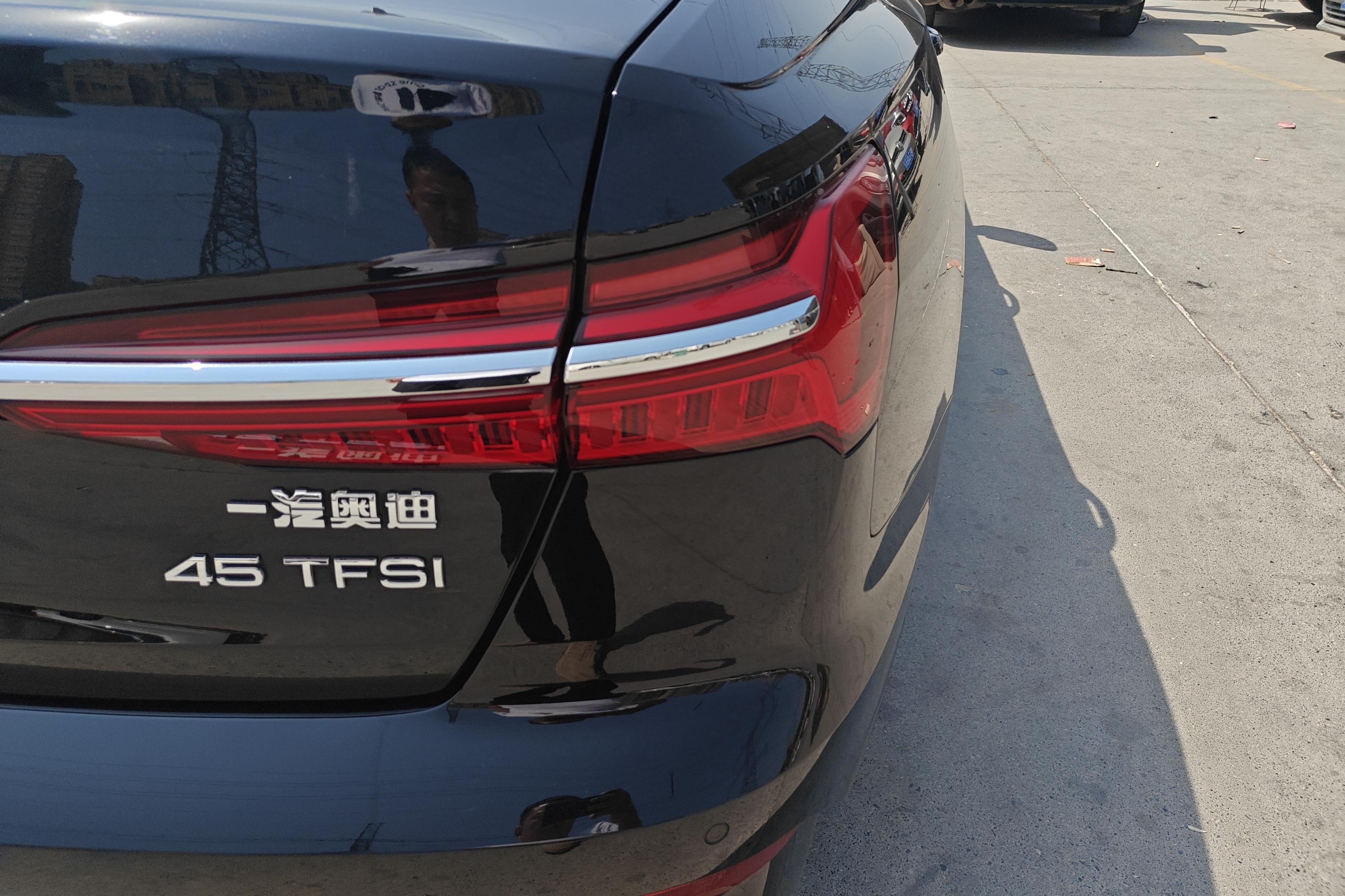奥迪A6L 45TFSI 2019款 2.0T 自动 臻选致雅型 (国Ⅵ) 