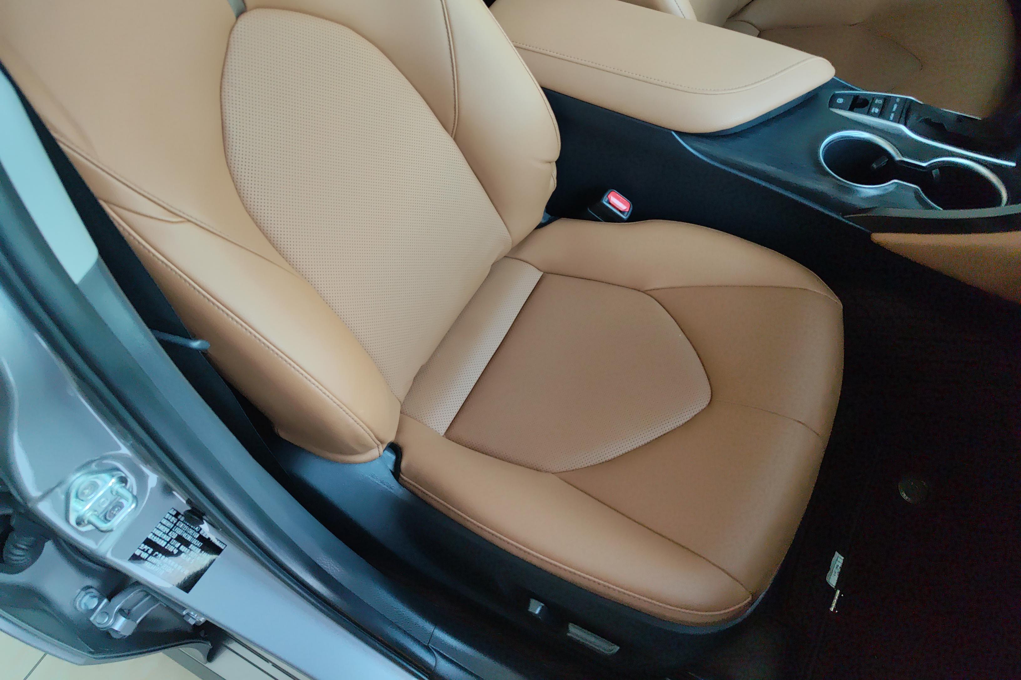 丰田凯美瑞 2021款 2.5L 自动 领先版 (国Ⅵ) 