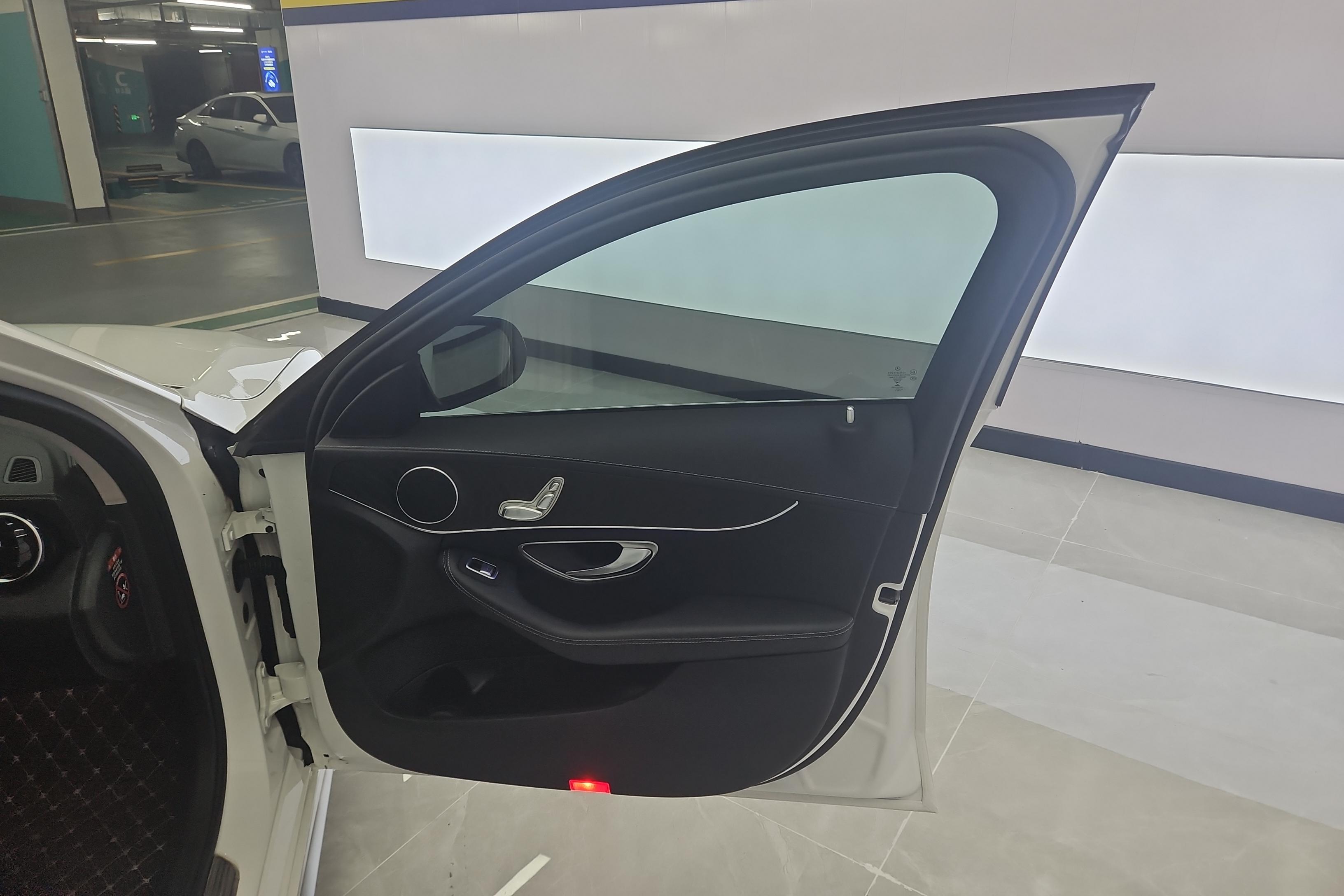 奔驰C级 C200L 2021款 1.5T 自动 时尚型运动版 (国Ⅵ) 