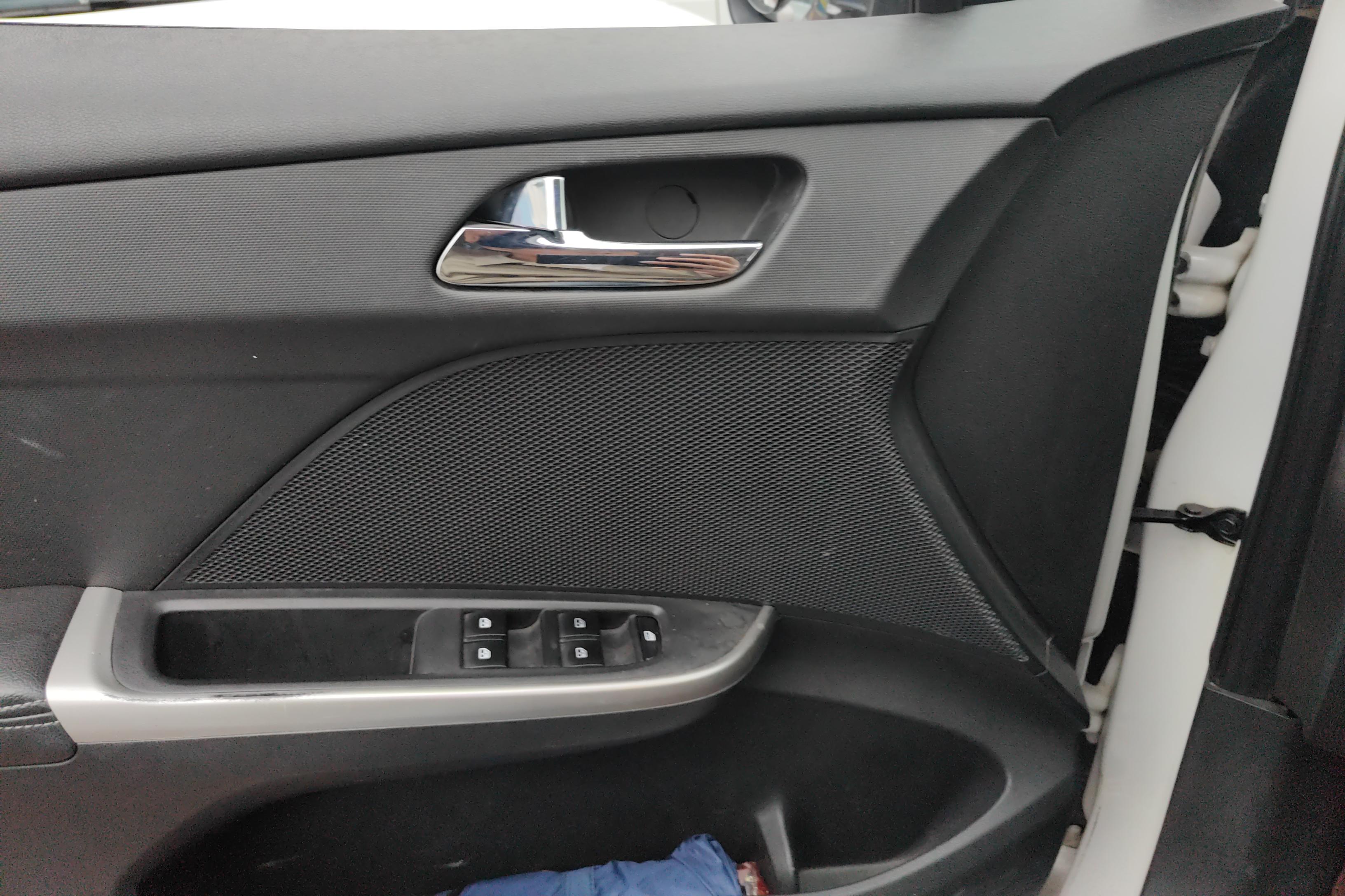 雪佛兰乐风RV 2016款 1.5L 自动 LTZ趣行版 (国Ⅴ) 