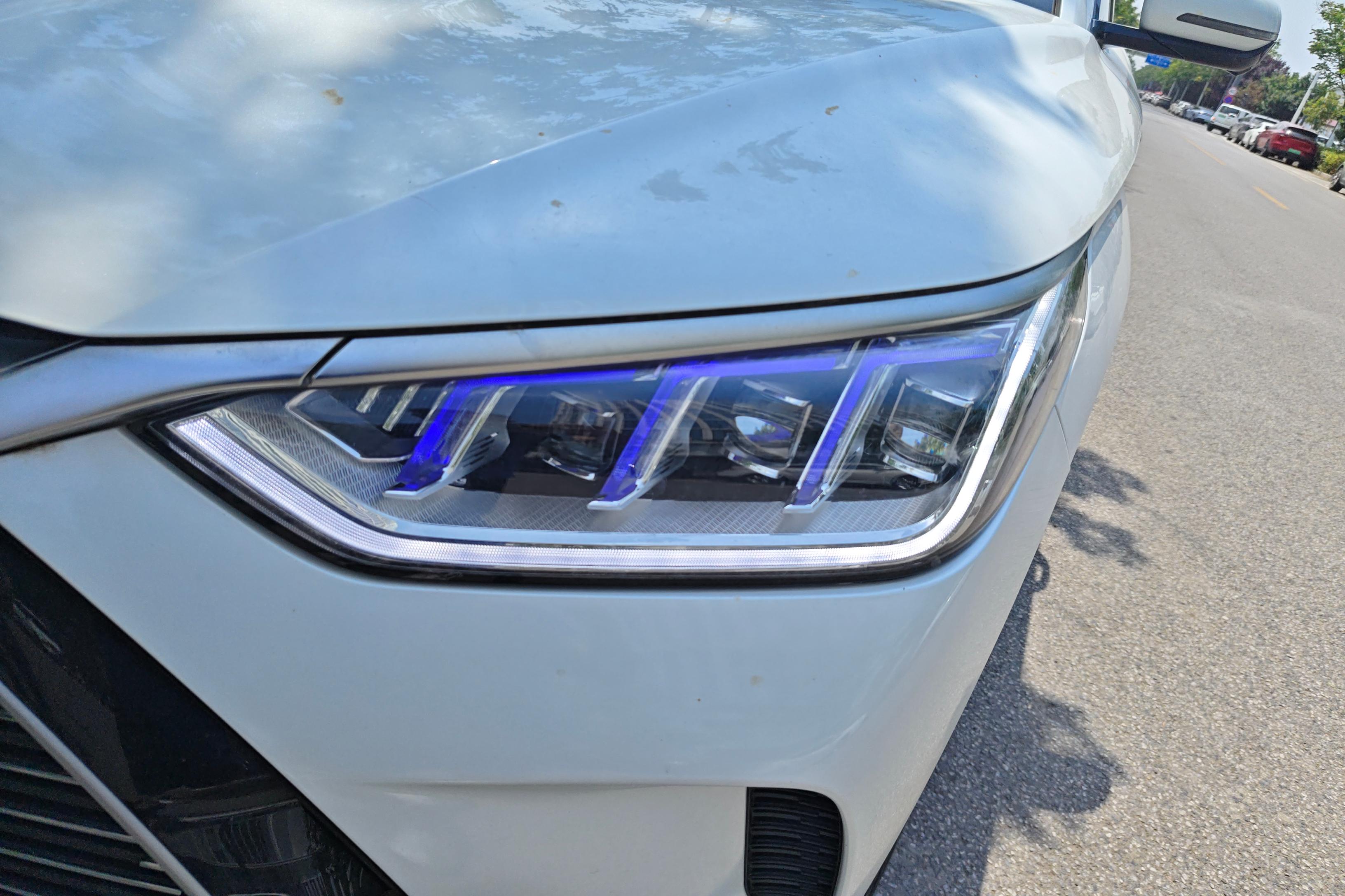 比亚迪宋PLUS PHEV 2021款 1.5L 自动 尊荣型 (国Ⅵ) 