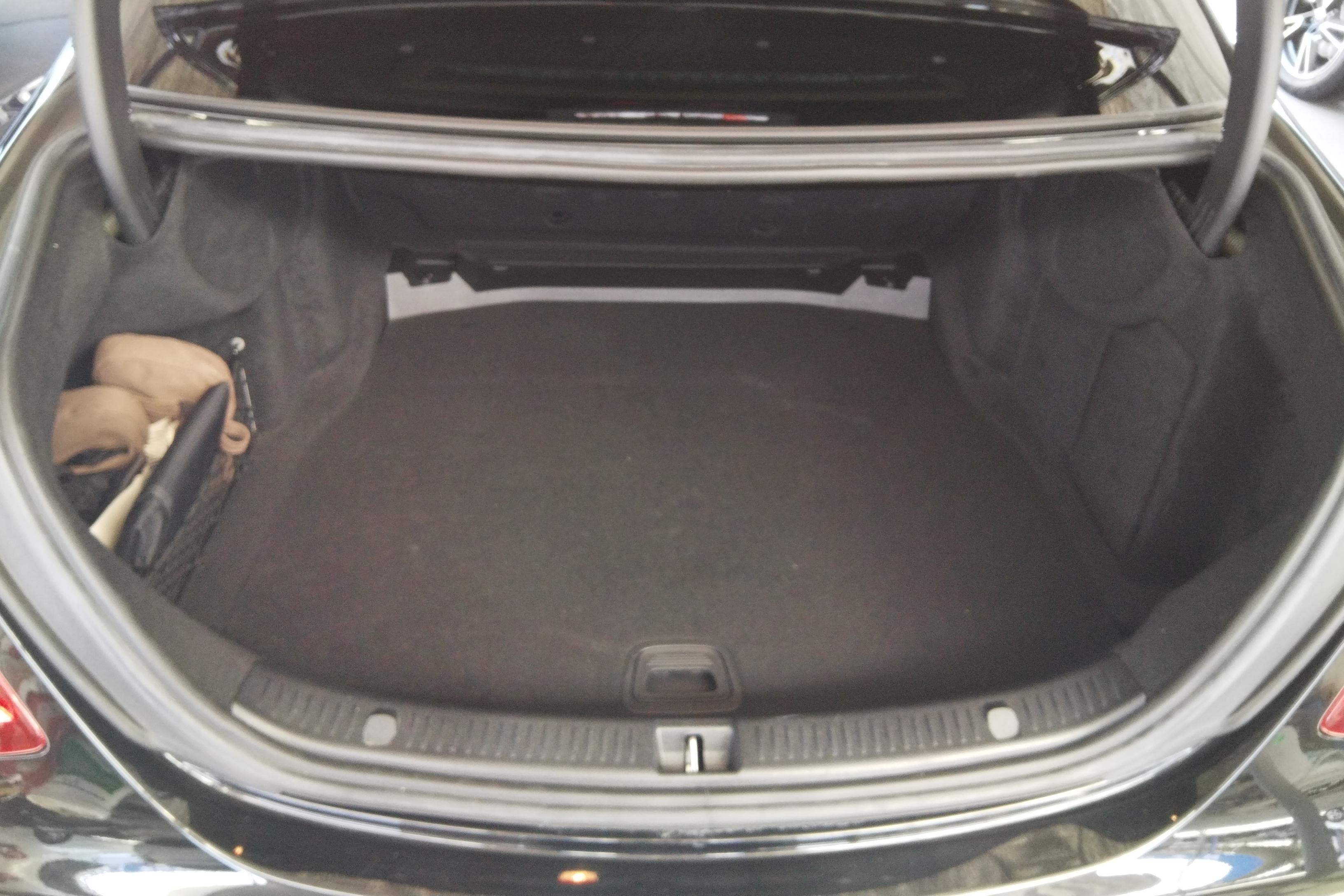 奔驰E级 E300L 2017款 2.0T 自动 汽油 豪华型 (国Ⅴ) 