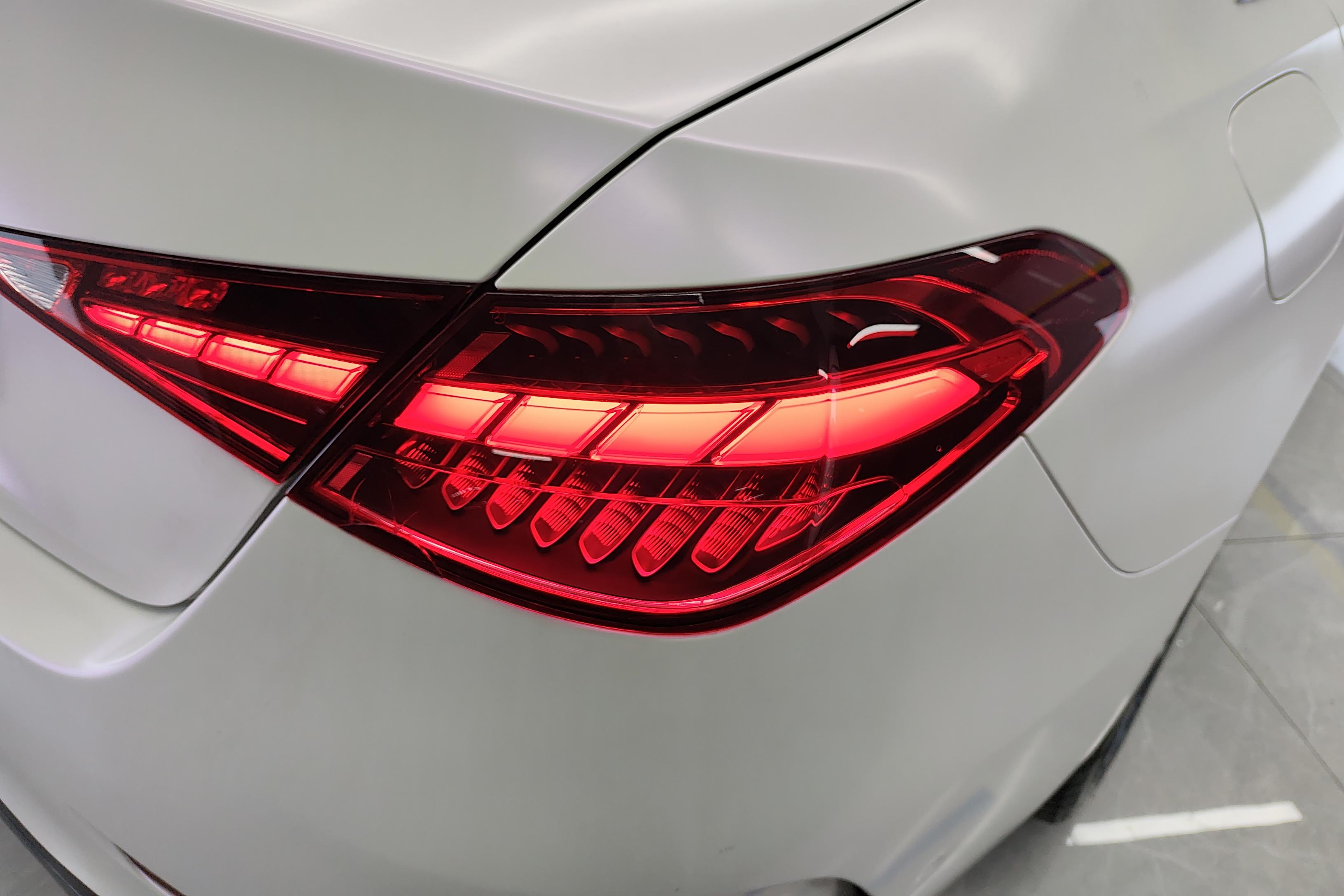 奔驰C级 C200L 2022款 1.5T 自动 改款运动版 (国Ⅵ) 