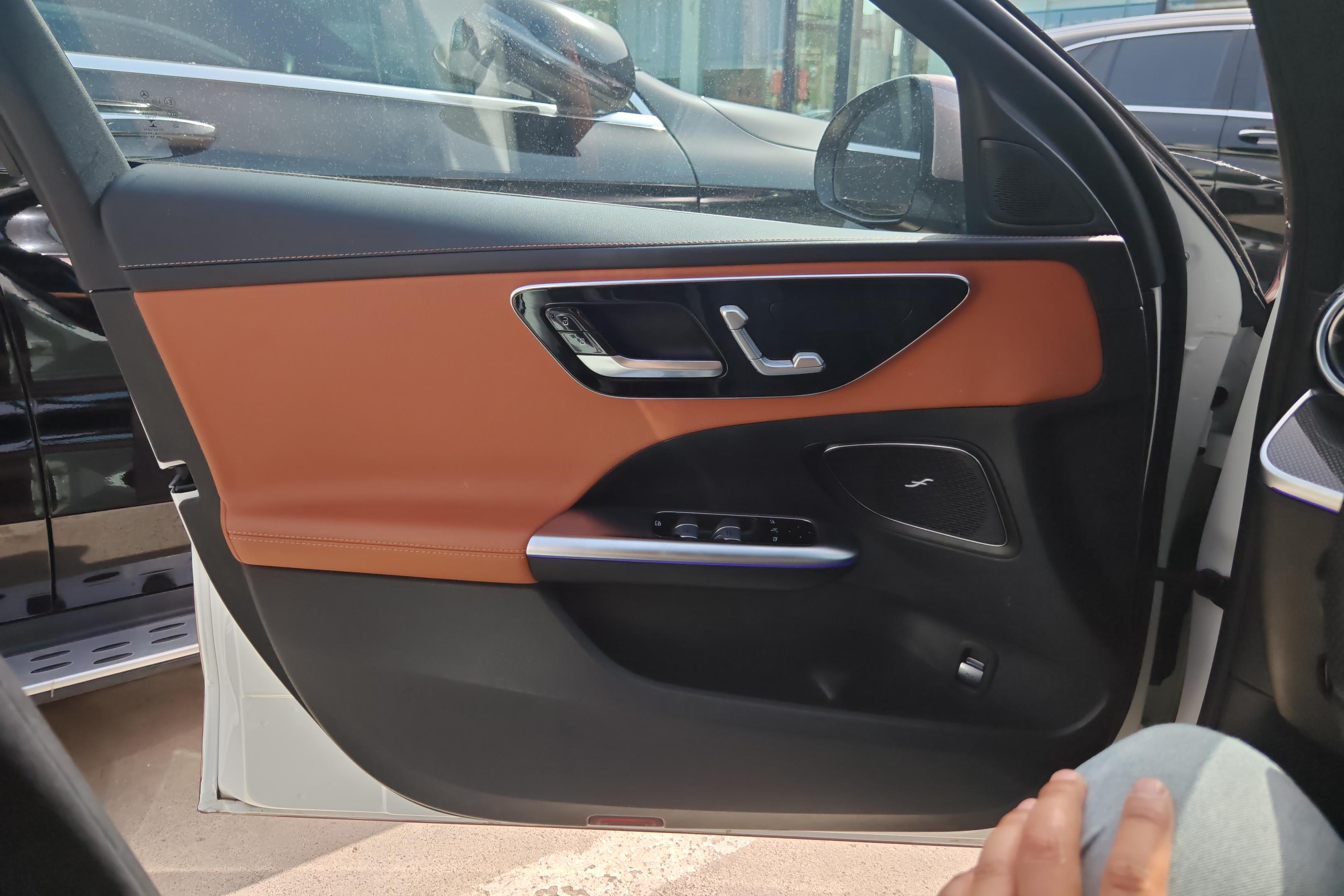 奔驰C级 C260L 2022款 1.5T 自动 改款运动版 (国Ⅵ) 