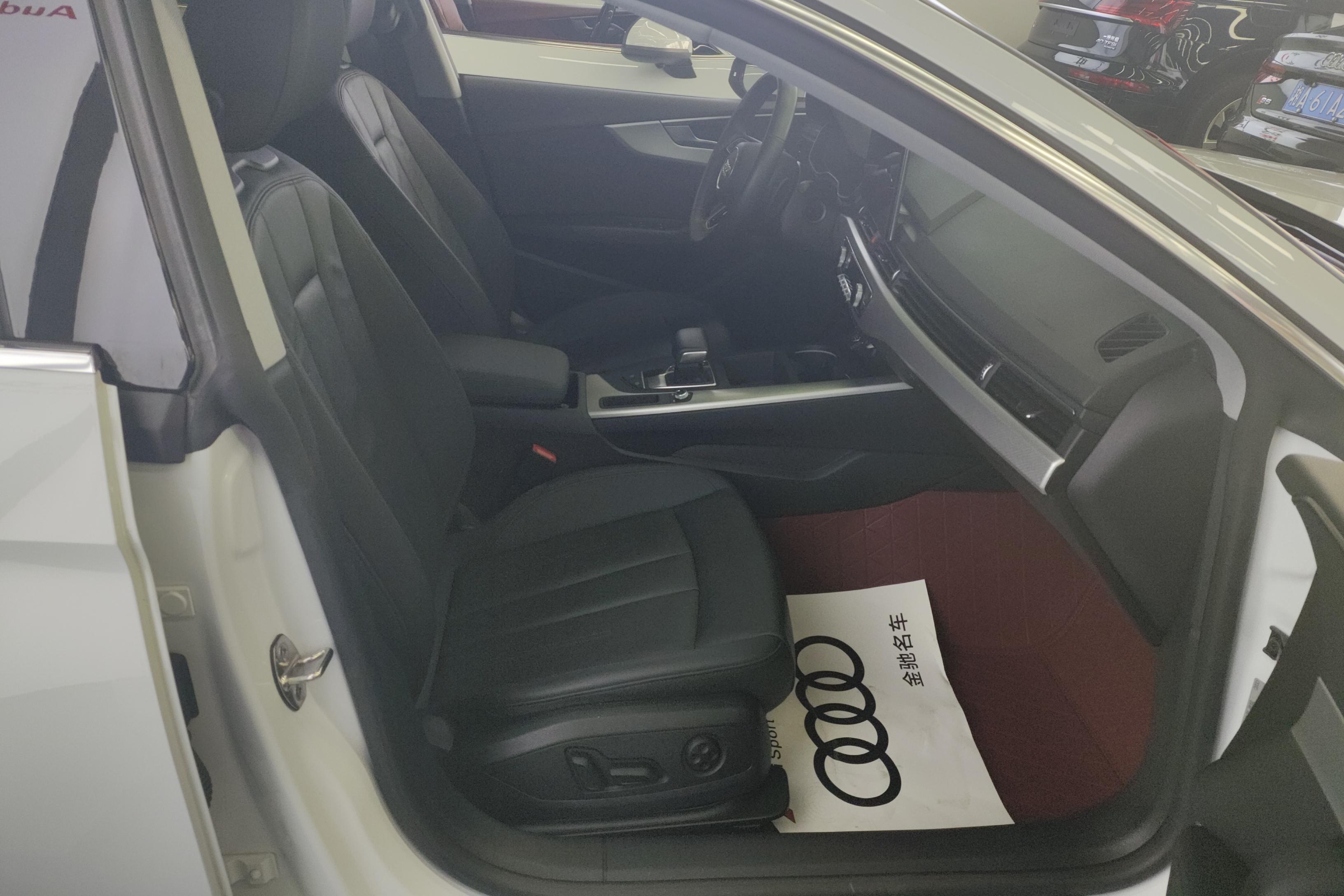 奥迪A5掀背 40TFSI [进口] 2021款 2.0T 自动 汽油 时尚致雅型 