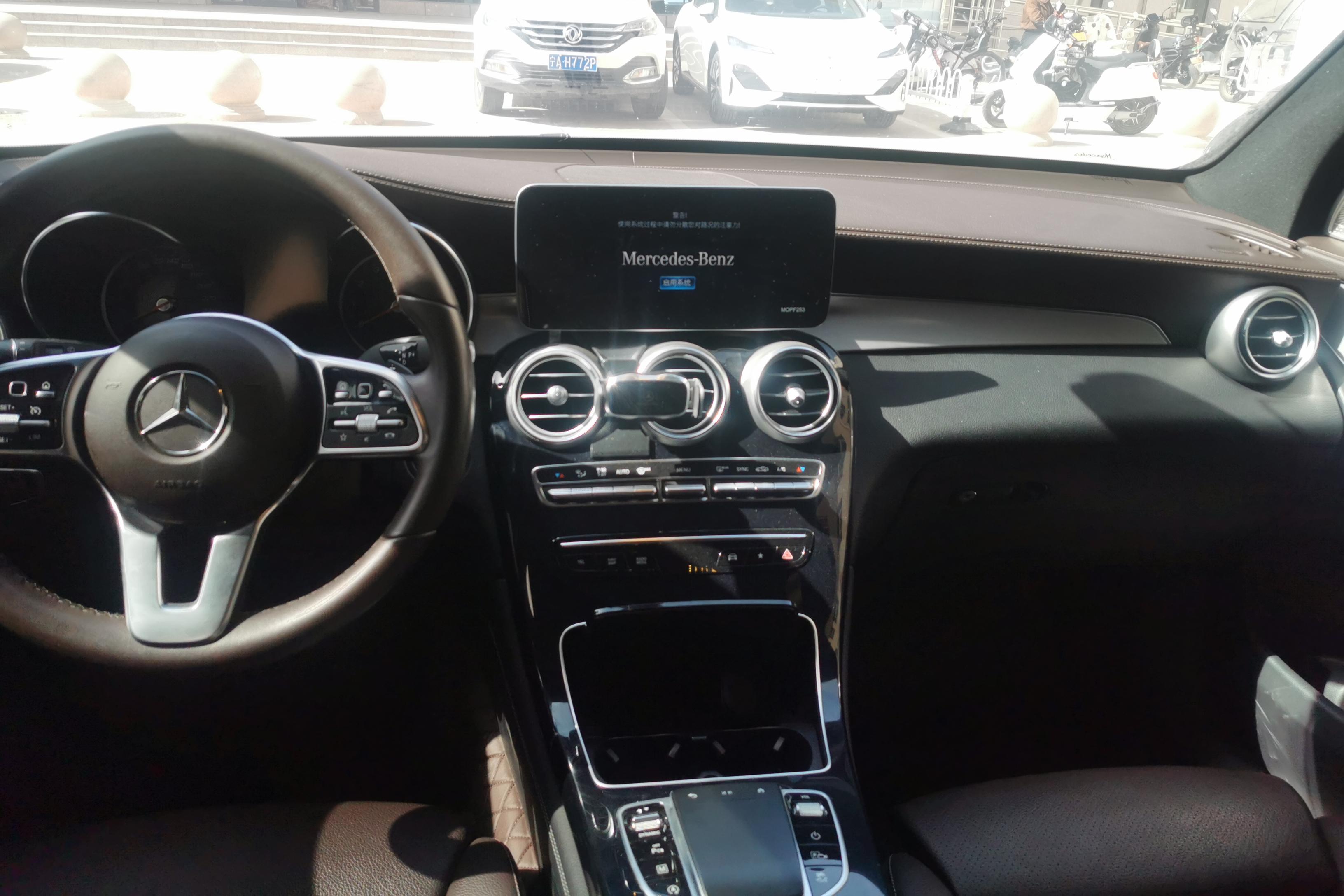 奔驰GLC GLC260L 2020款 2.0T 自动 4MATIC动感型 (国Ⅵ) 