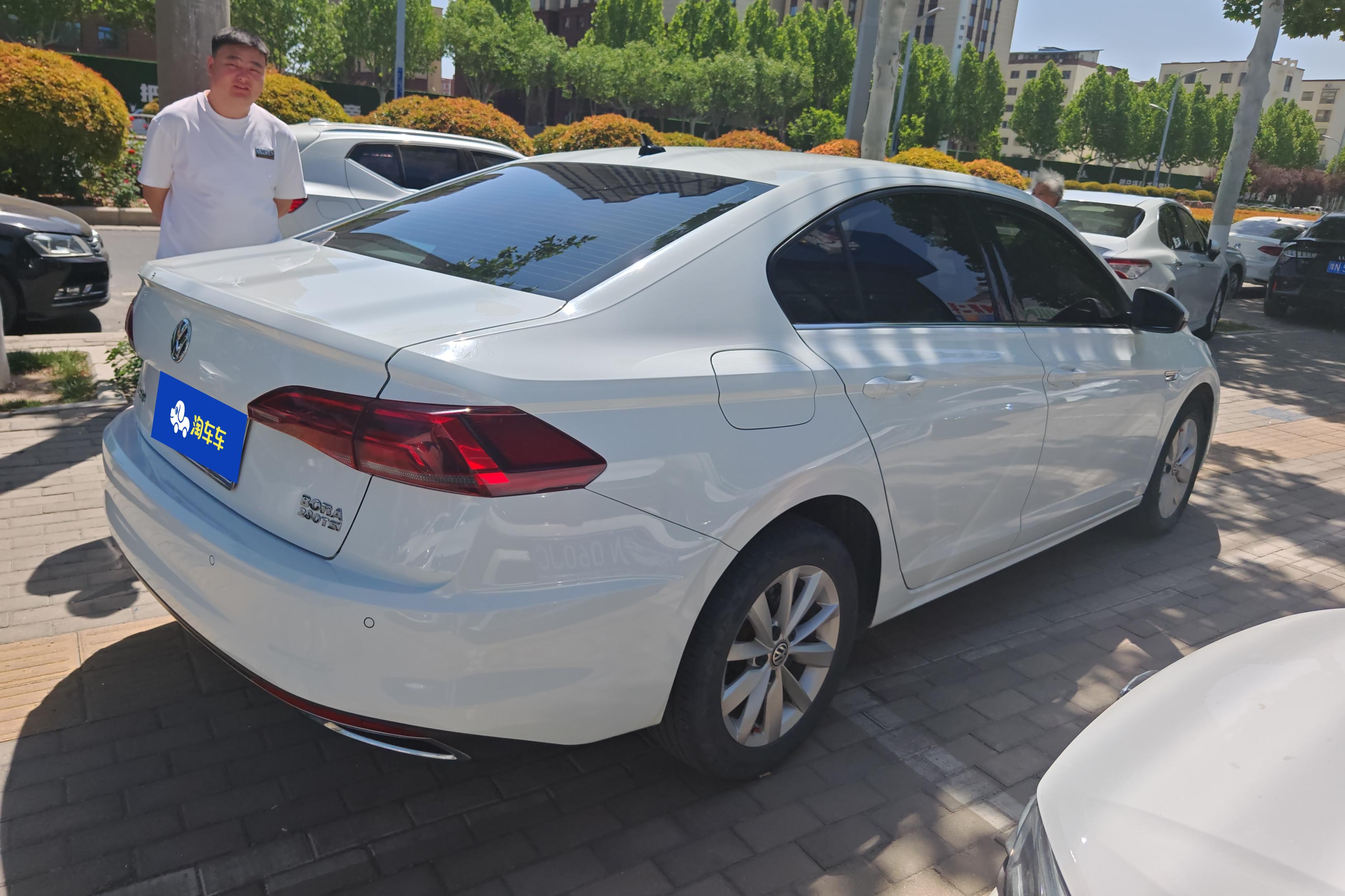 大众宝来 2020款 1.5L 自动 4门5座三厢车 精英型 (国Ⅵ) 