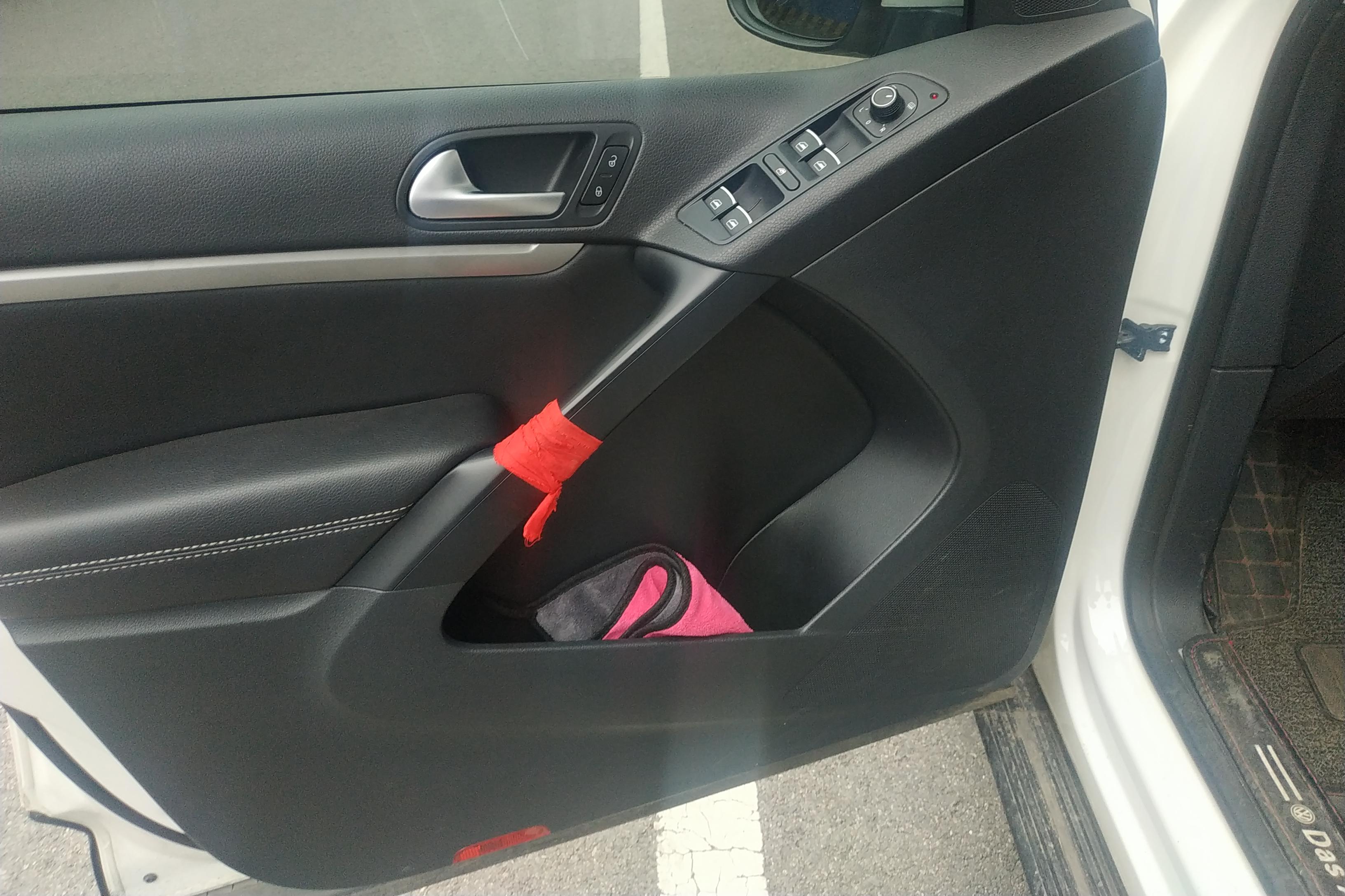 大众途观 2016款 1.8T 自动 前驱 300TSI豪华版 (国Ⅴ) 