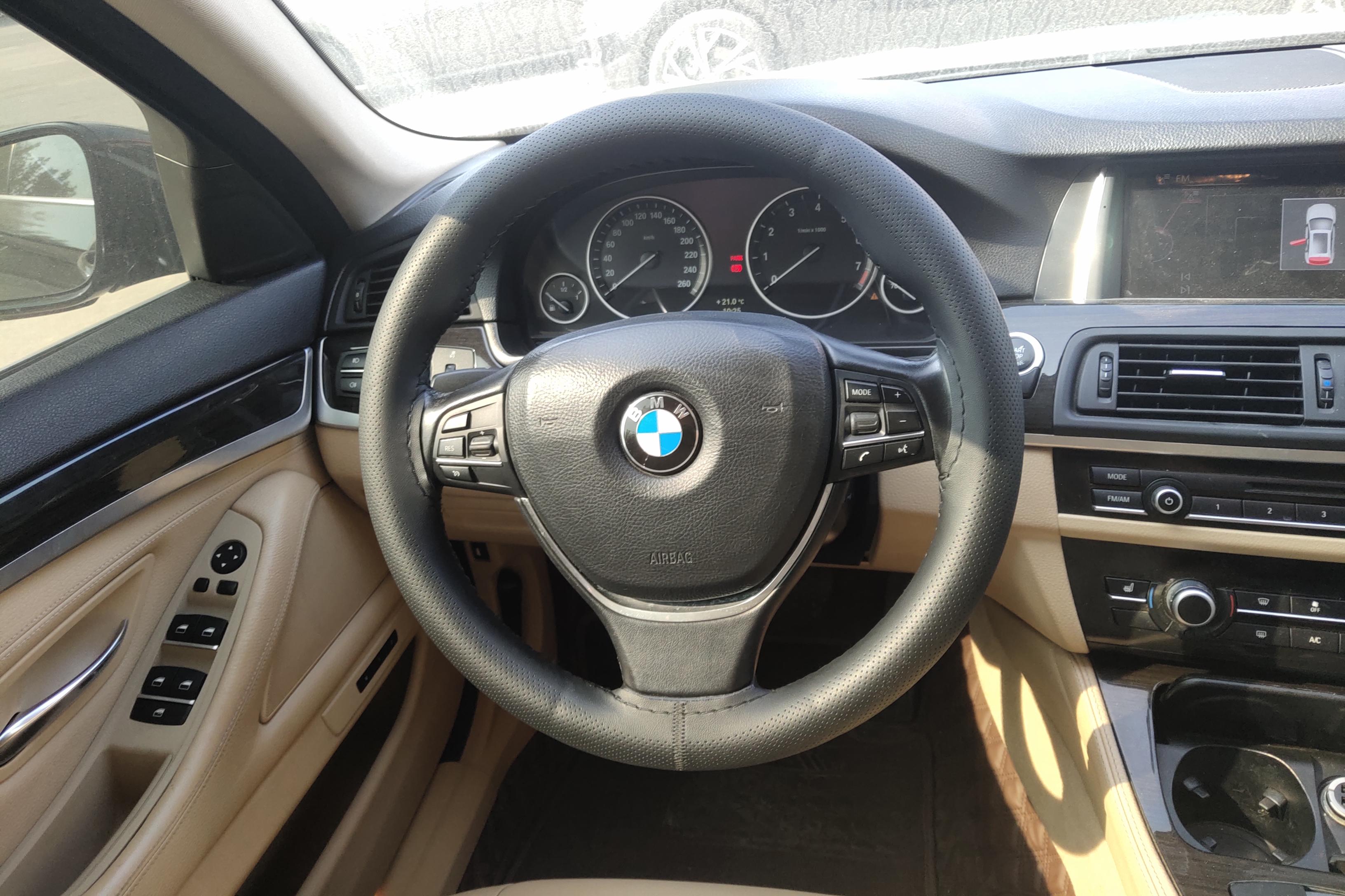 宝马5系 525Li 2014款 2.0T 自动 汽油 豪华设计套装 (国Ⅳ) 