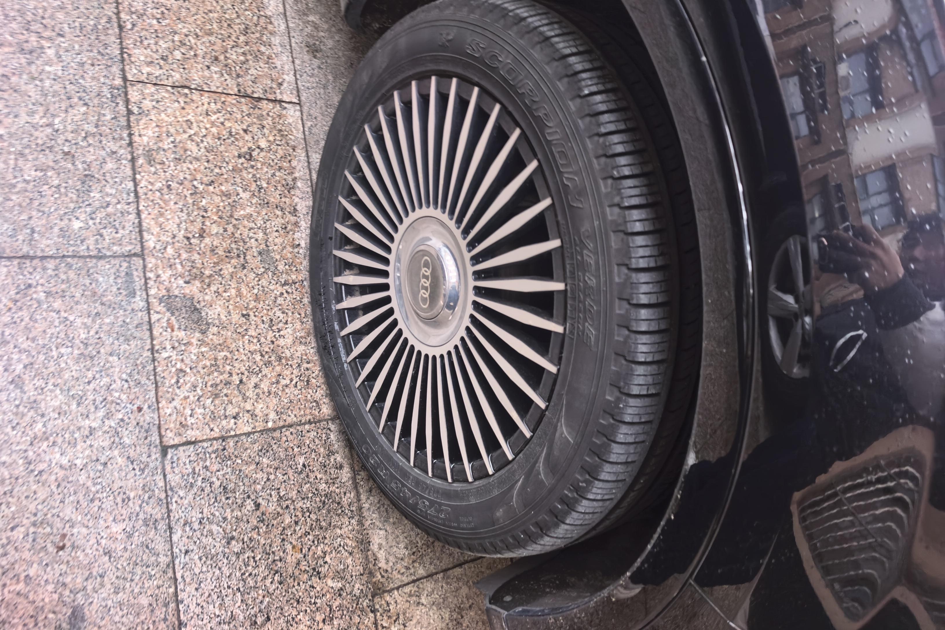 奥迪Q7 45 [进口] 2019款 2.0T 自动 舒适型 