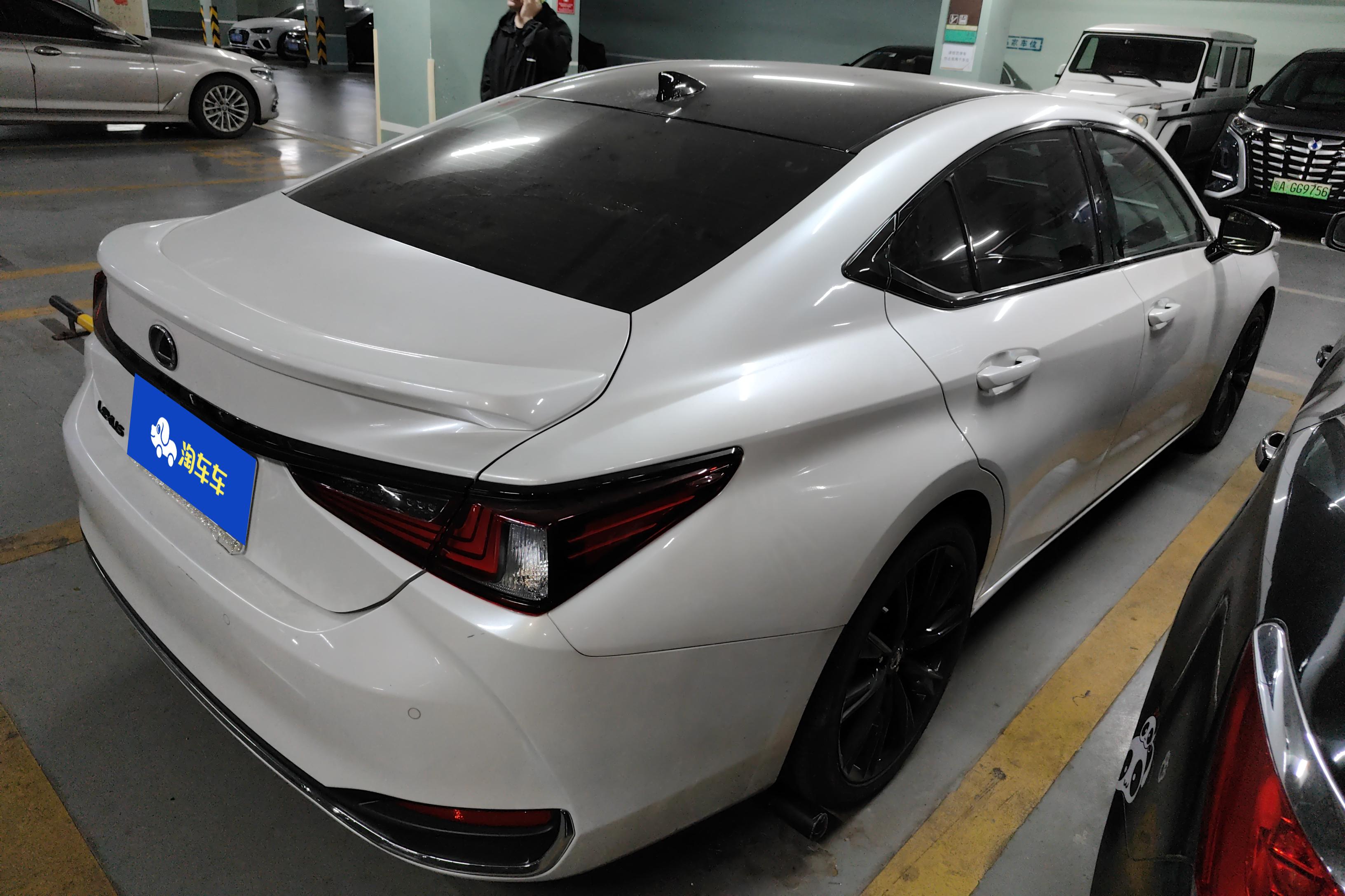雷克萨斯ES 300h [进口] 2022款 2.5L 自动 卓越版 