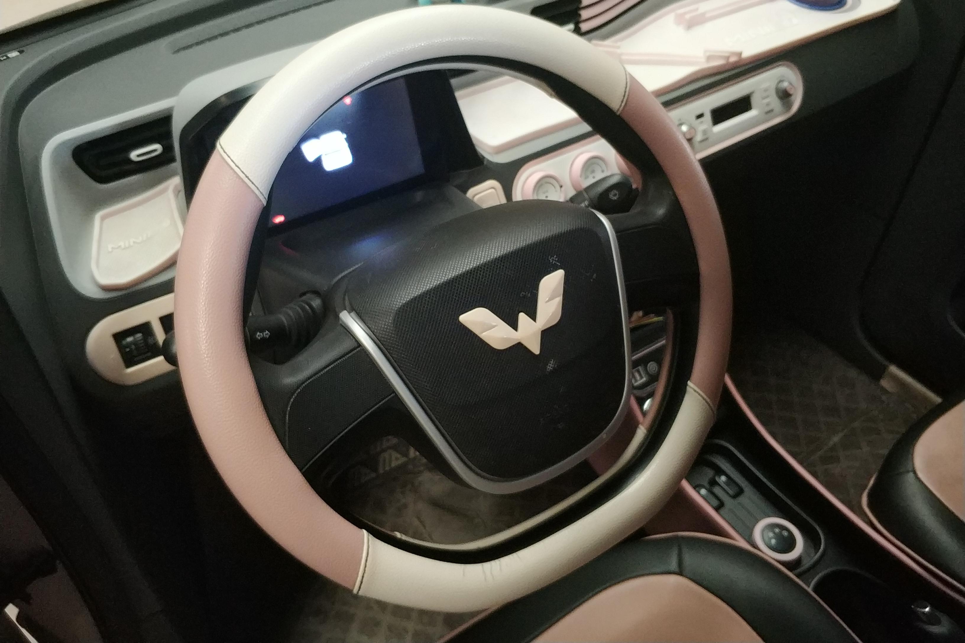 五菱宏光MINI EV 2021款 自动 马卡龙时尚款三元锂 纯电动 