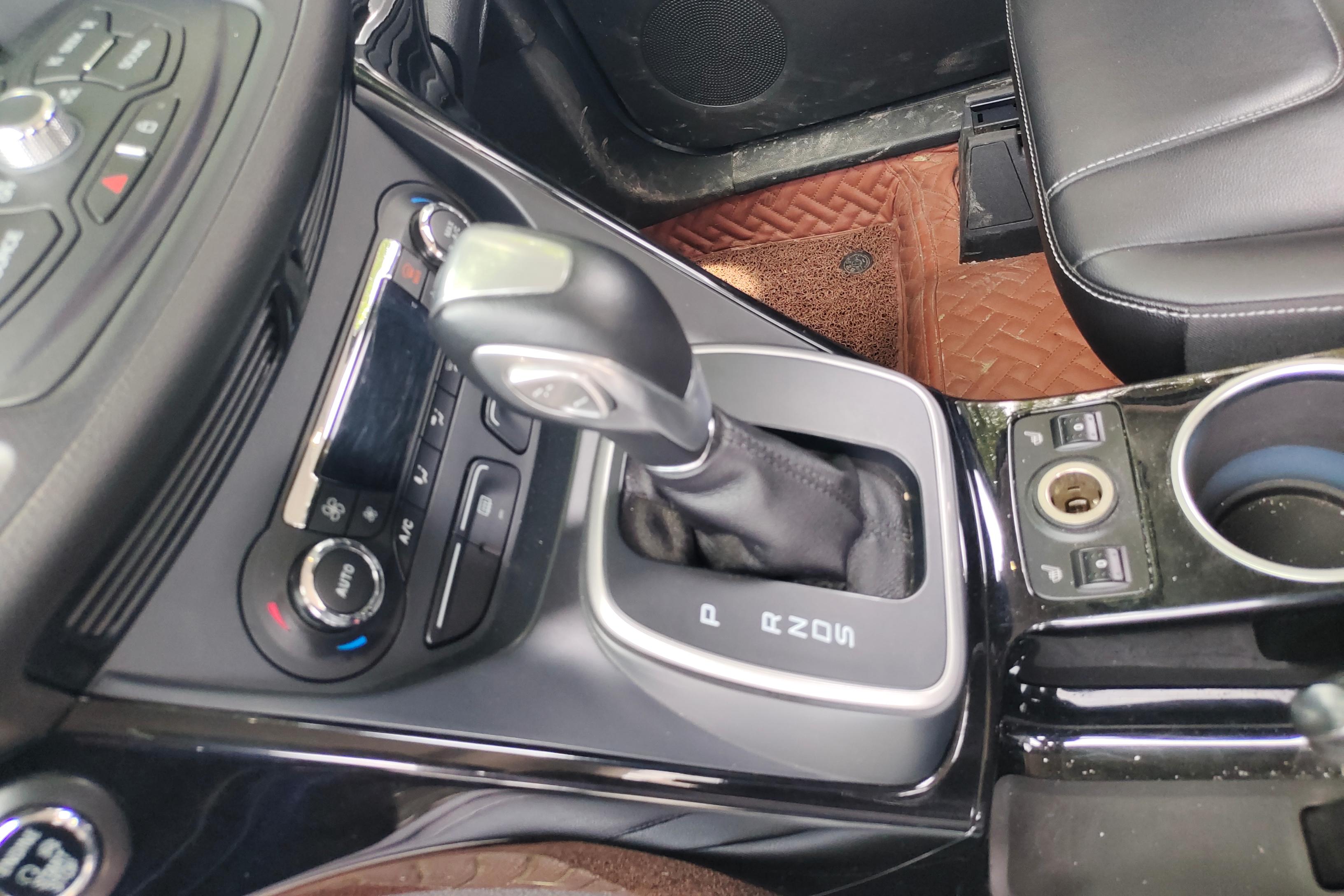 福特翼虎 2013款 2.0T 自动 四驱 运动型 (国Ⅳ) 
