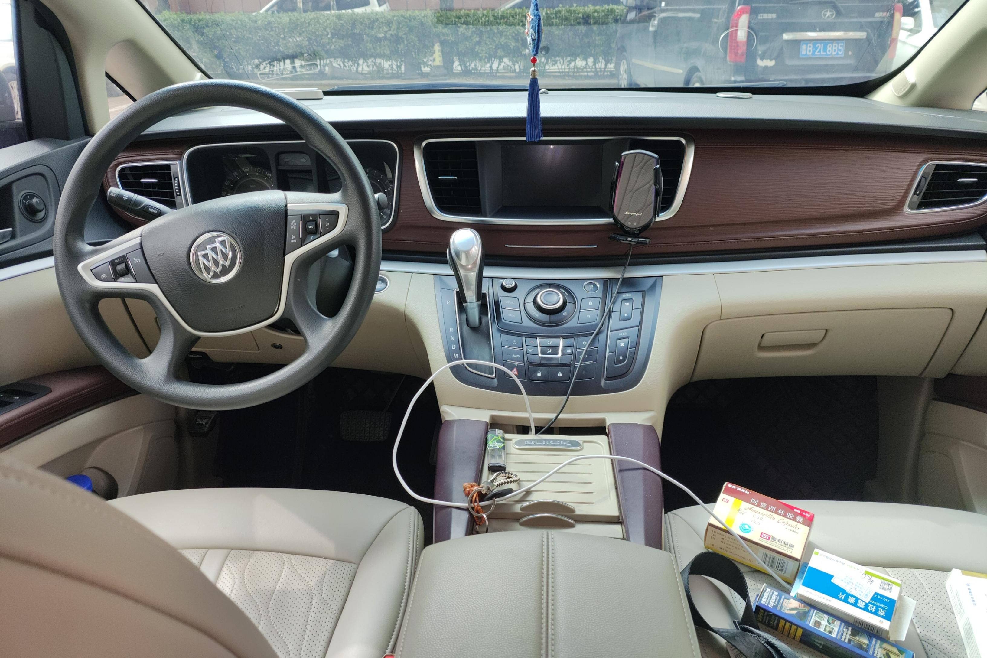别克GL8 2018款 2.0T 自动 前驱 7座 28T舒适型 (国Ⅵ) 