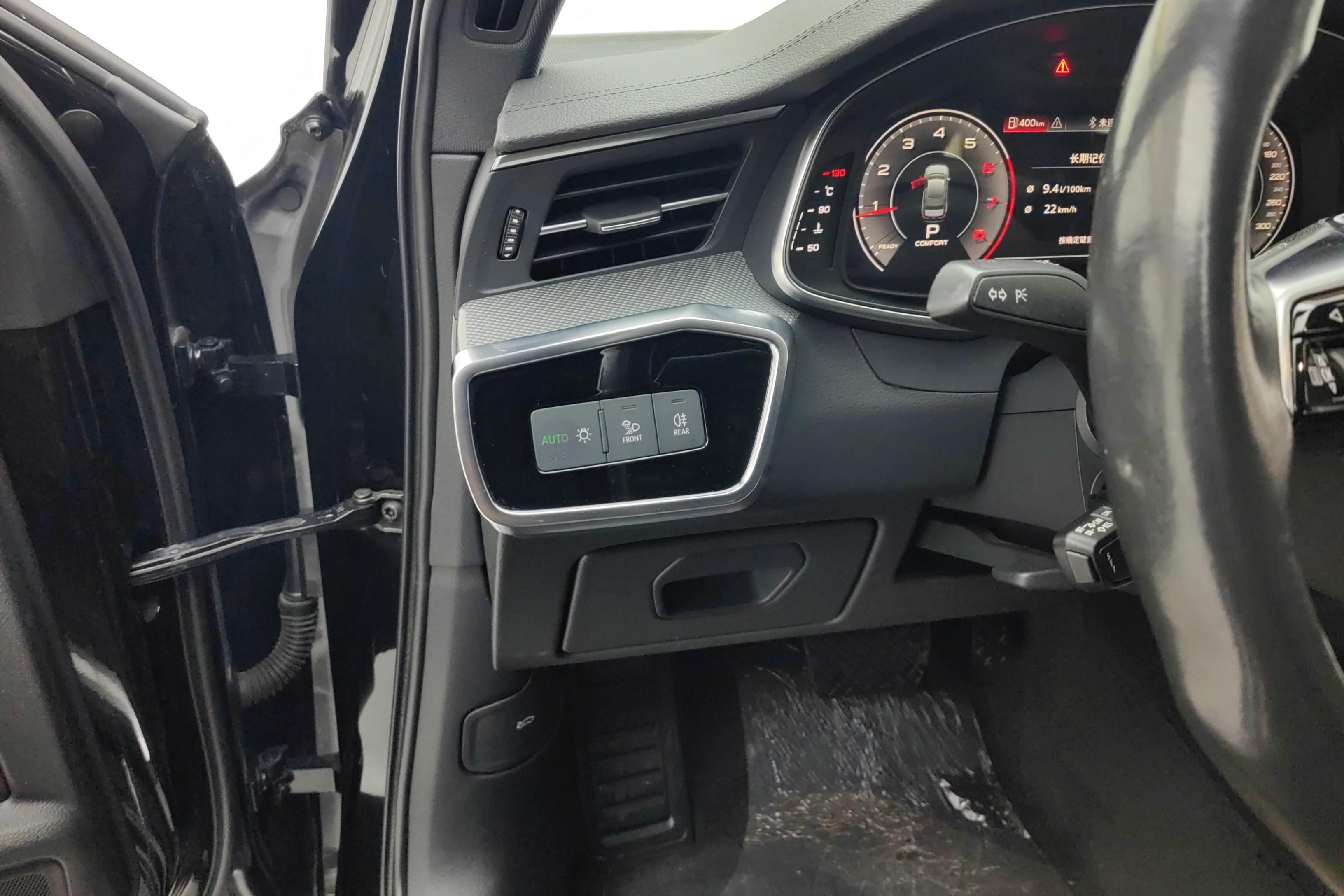 奥迪A6L 40TFSI 2019款 2.0T 自动 豪华动感型 (国Ⅵ) 