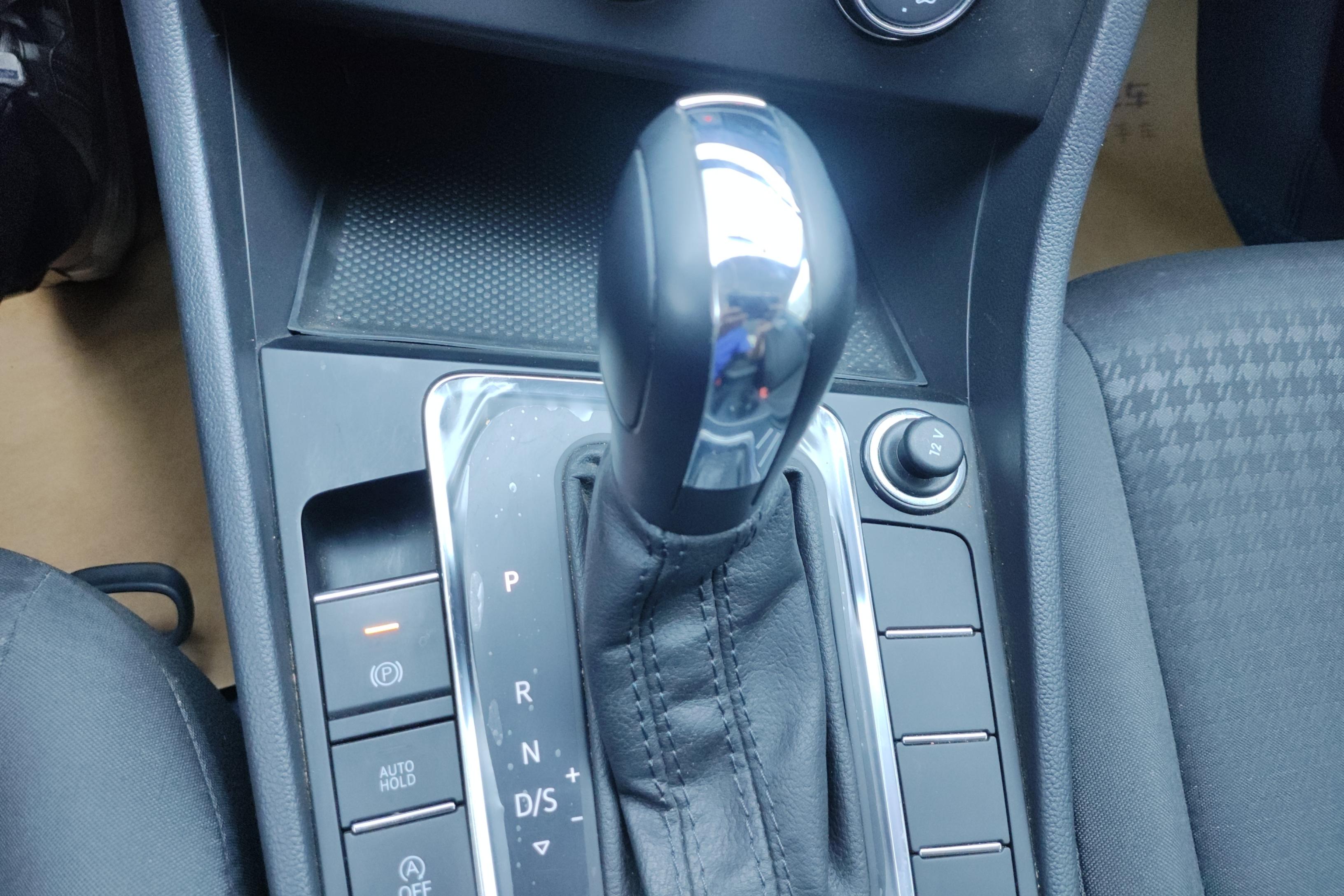 大众宝来 2021款 1.5L 自动 4门5座三厢车 时尚智联版 (国Ⅵ) 