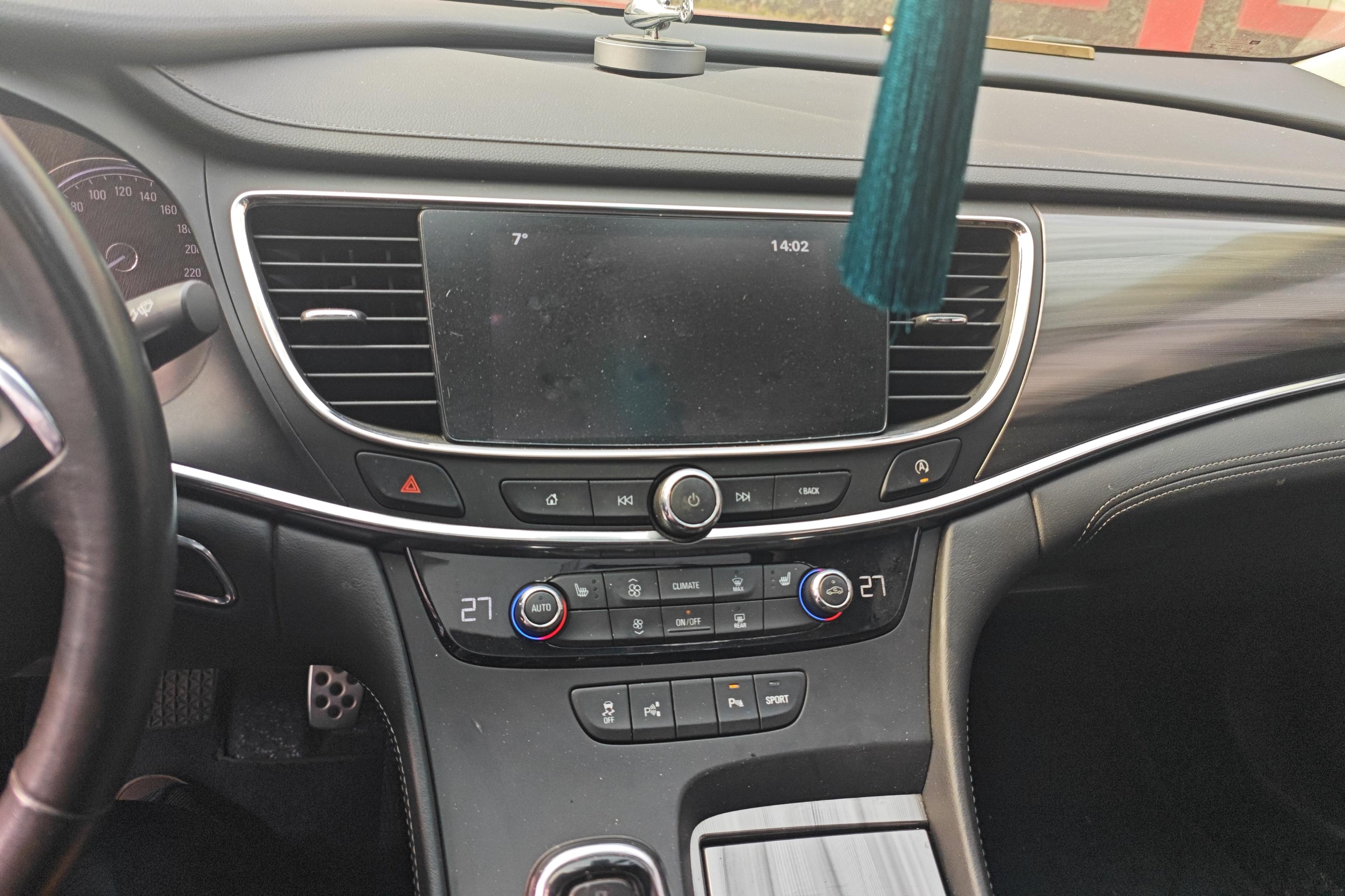 别克君越 2016款 2.0T 自动 28T改款精英型 (国Ⅴ) 