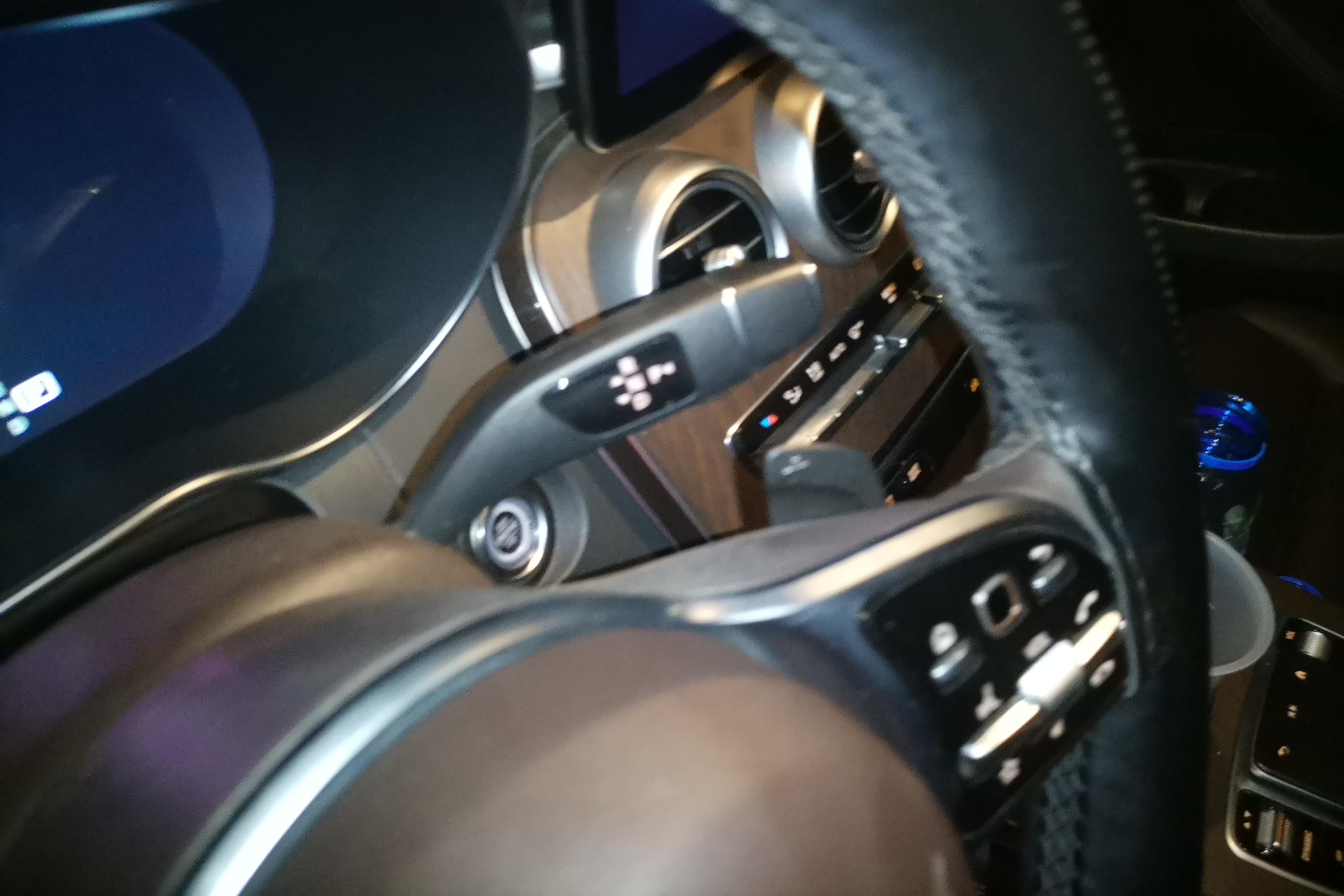 奔驰GLC GLC300L 2022款 2.0T 自动 动感型 (国Ⅵ) 